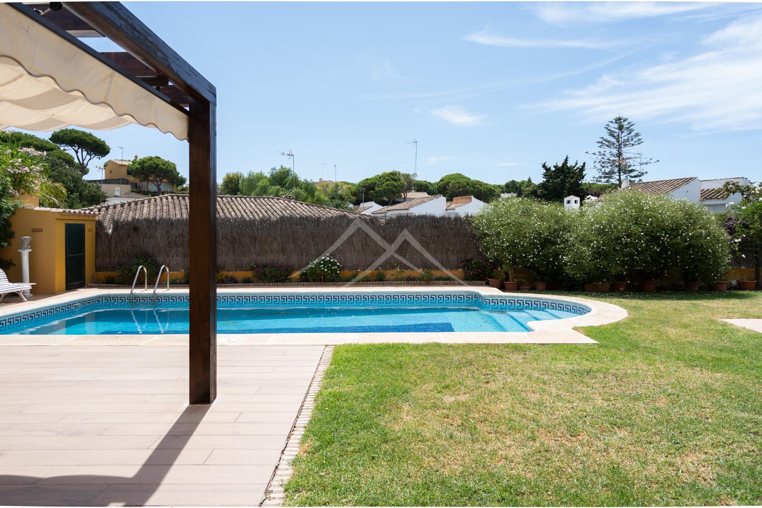 For sale of chalet in El Puerto de Santa María