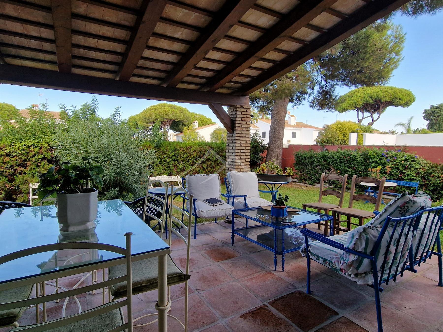For sale of chalet in El Puerto de Santa María