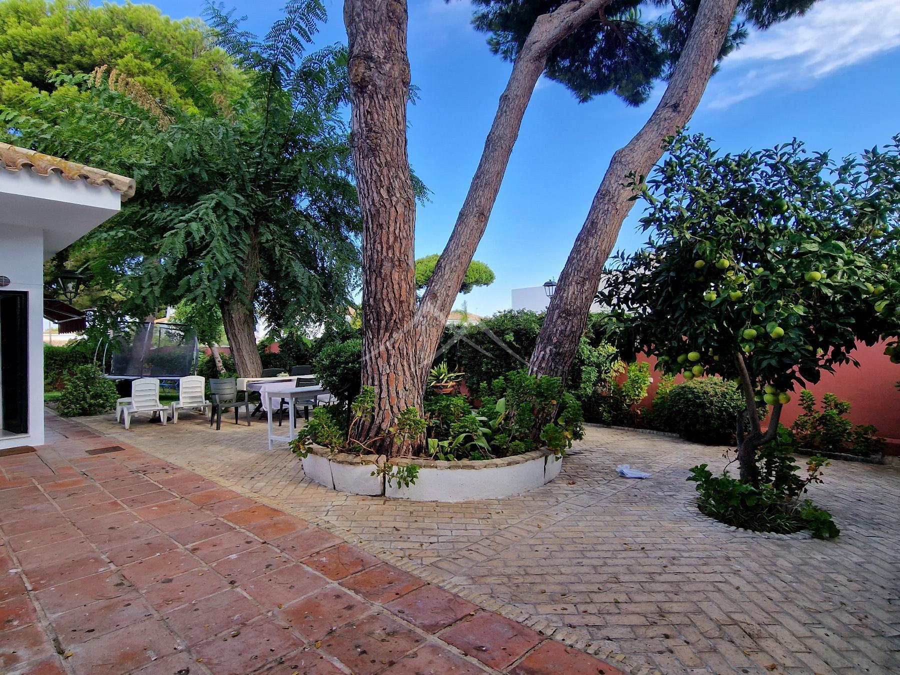 For sale of chalet in El Puerto de Santa María