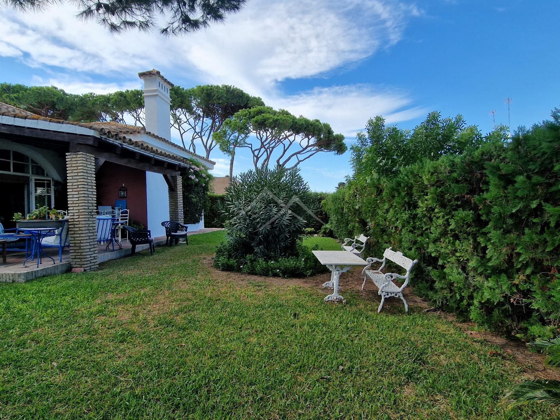 For sale of chalet in El Puerto de Santa María