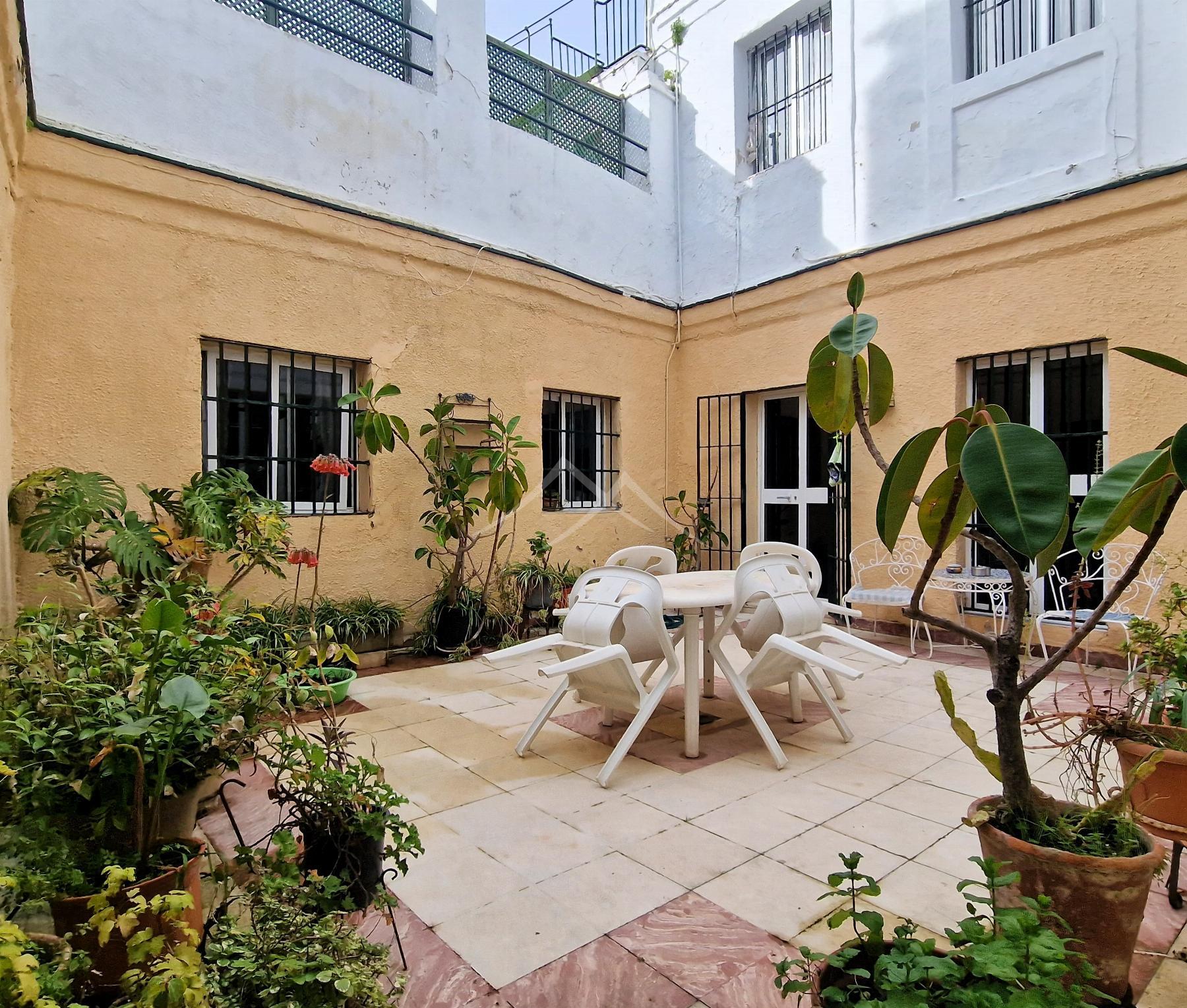 For sale of house in El Puerto de Santa María