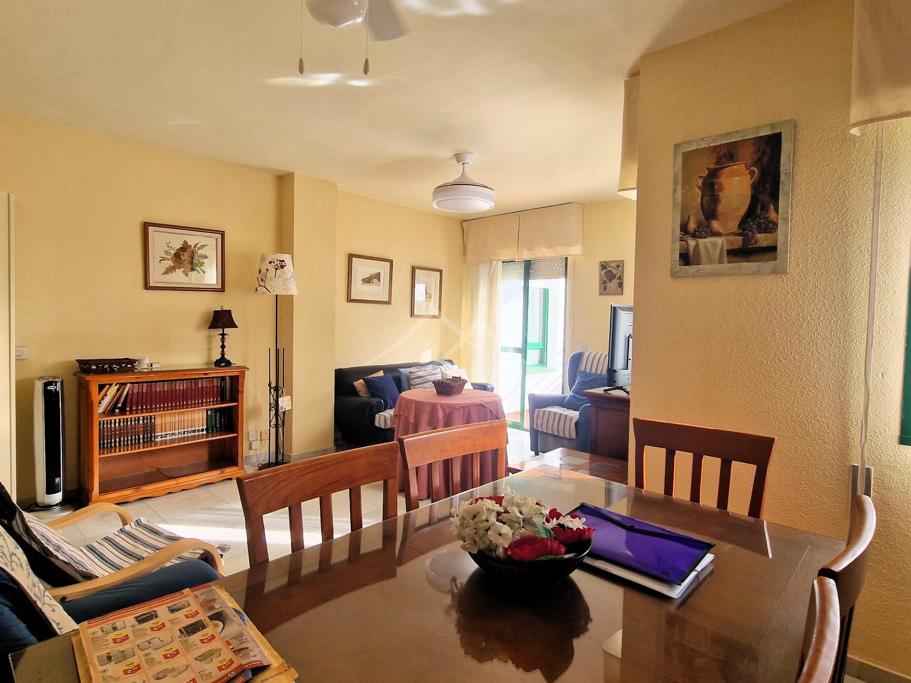 For sale of flat in El Puerto de Santa María