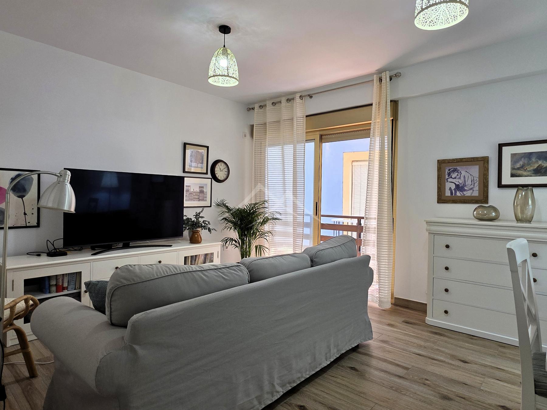 For sale of flat in Cádiz