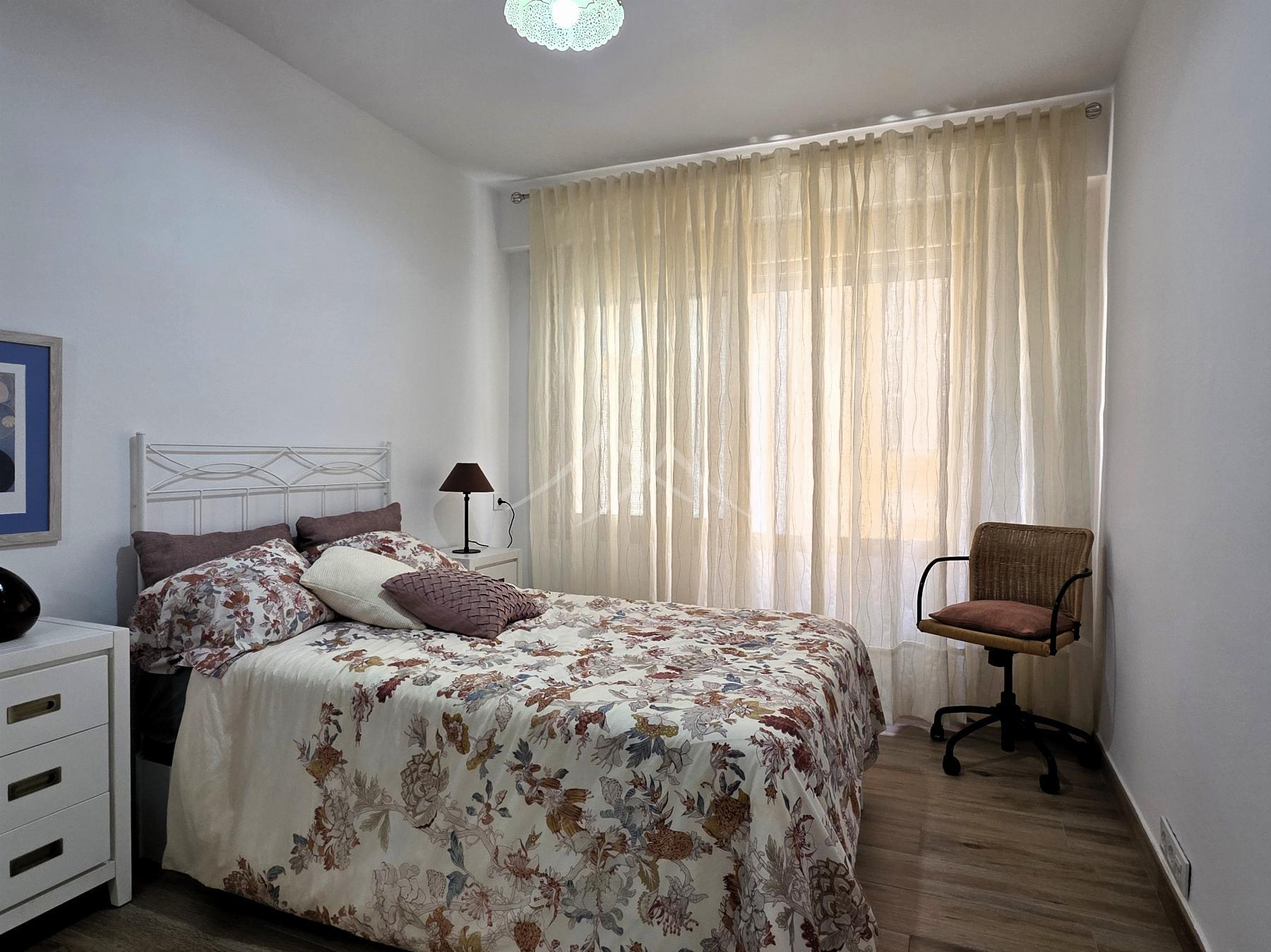 For sale of flat in Cádiz