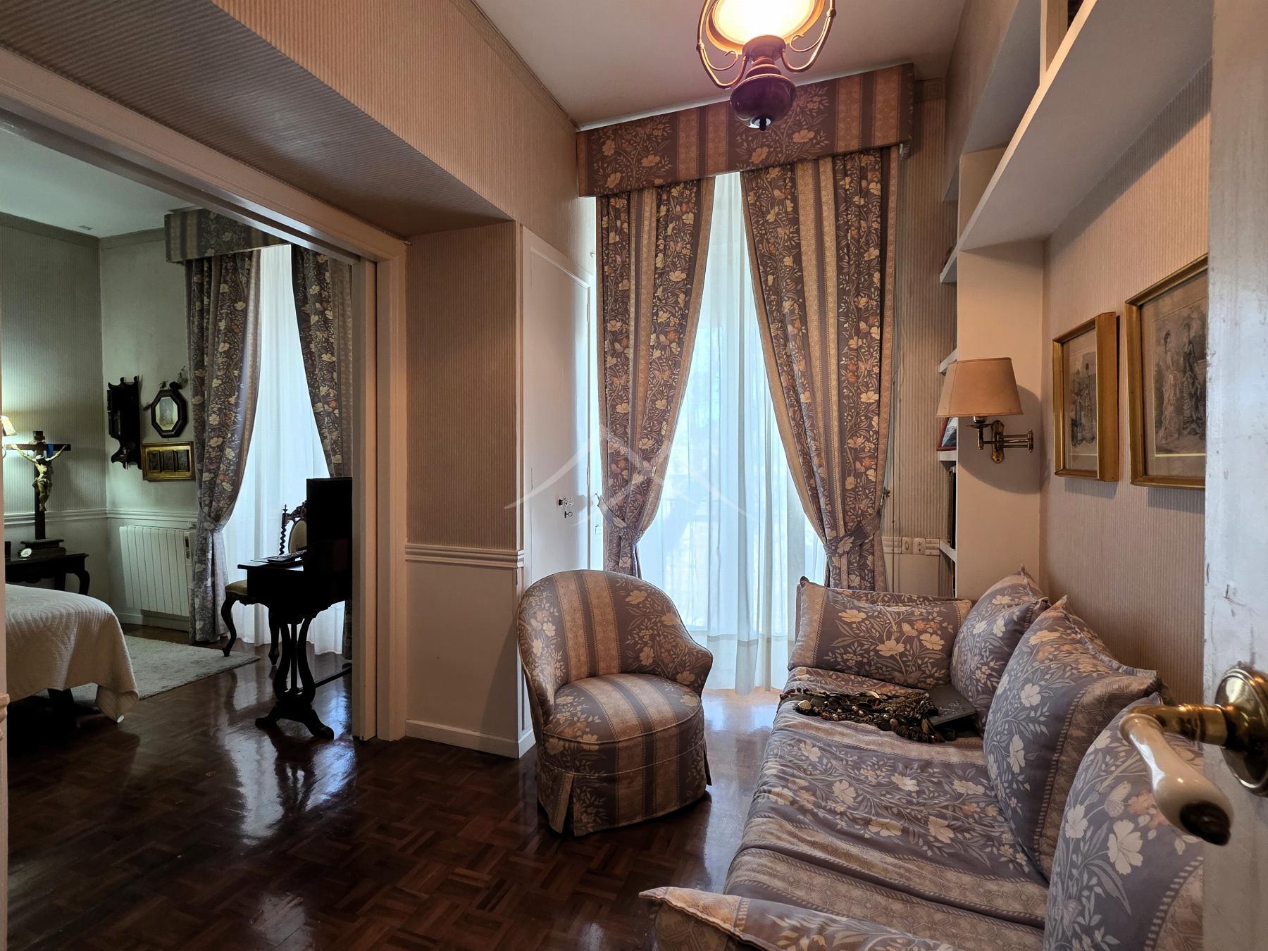 For sale of flat in Cádiz