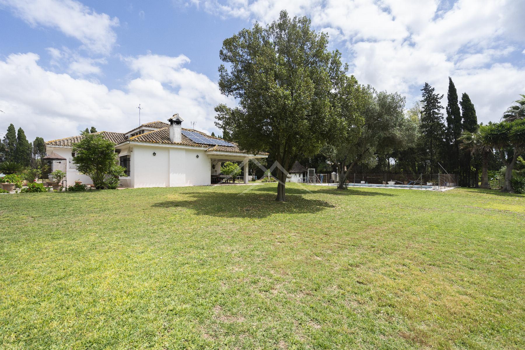 For sale of chalet in Jerez de la Frontera