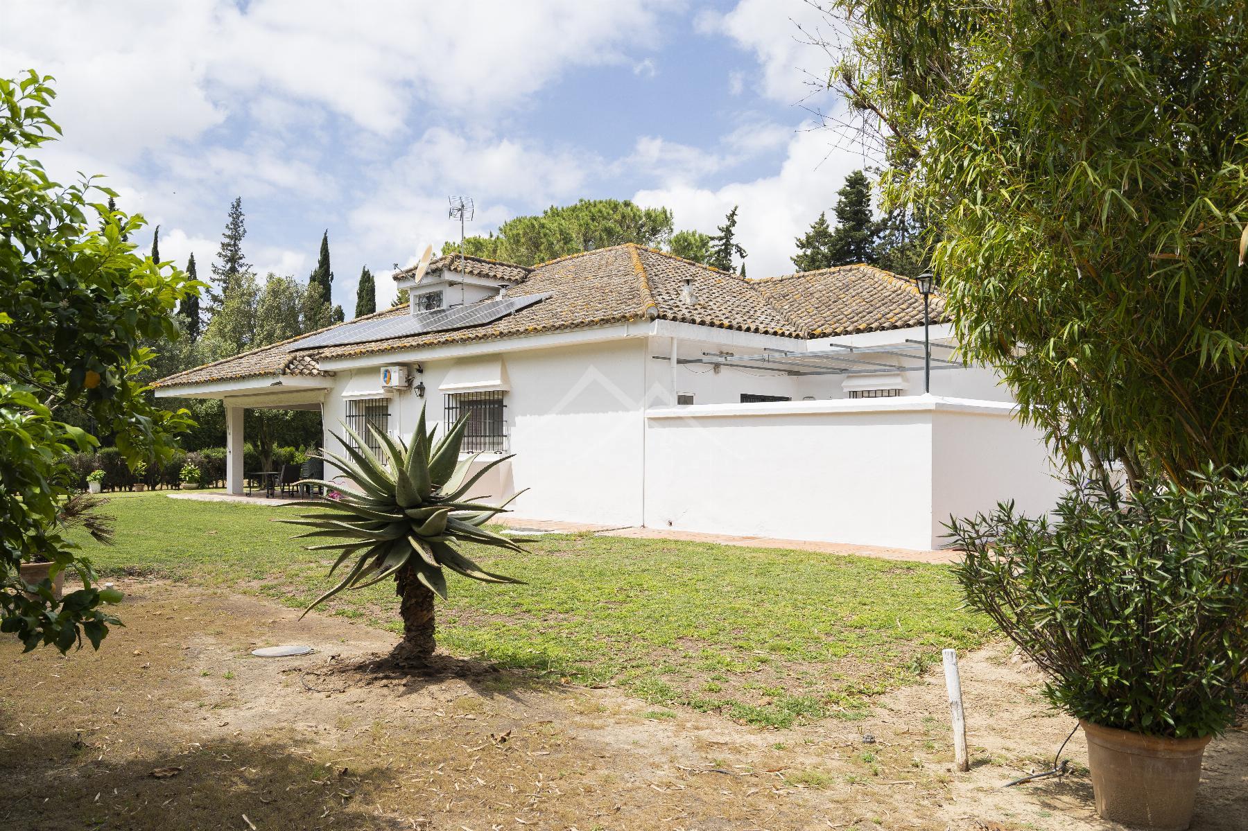 For sale of chalet in Jerez de la Frontera