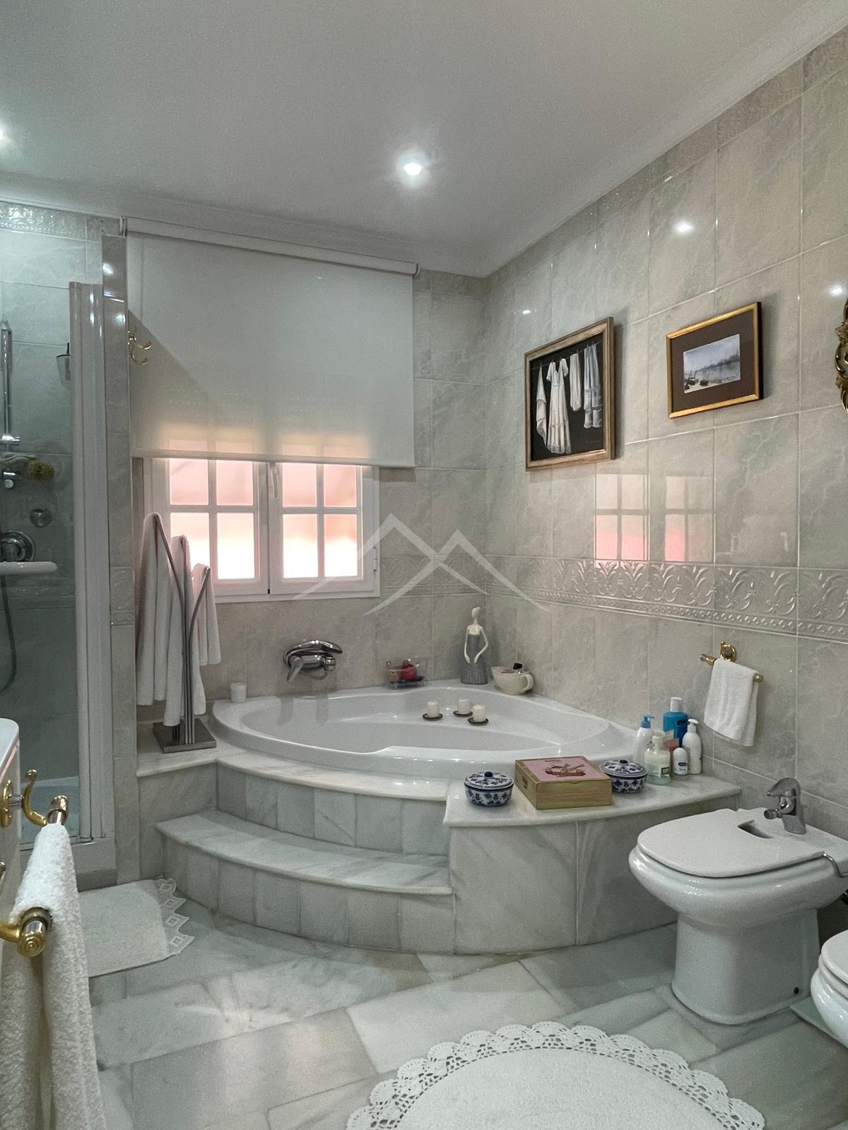 For sale of house in El Puerto de Santa María