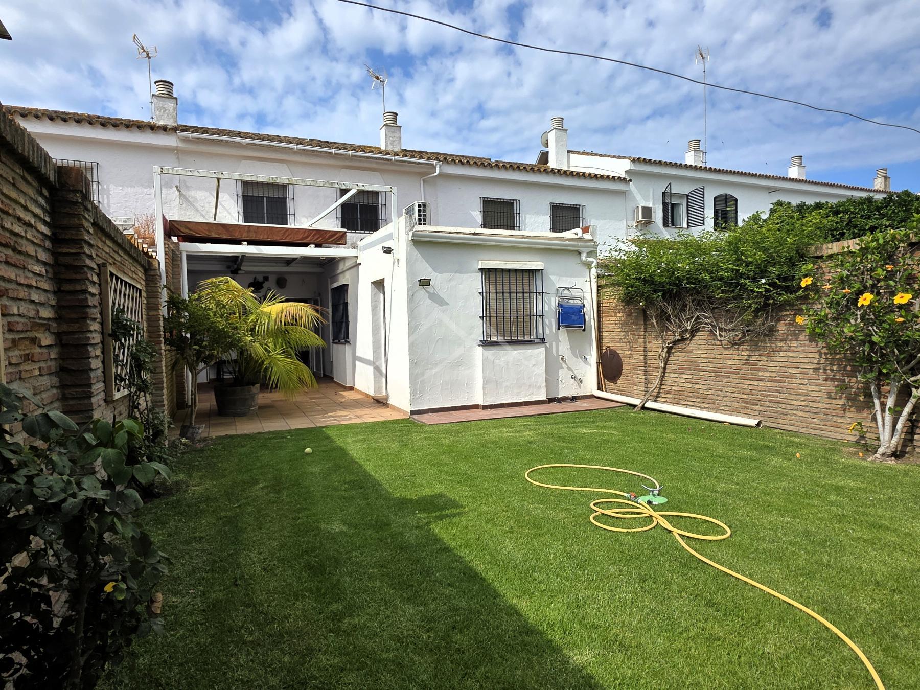 For sale of chalet in El Puerto de Santa María