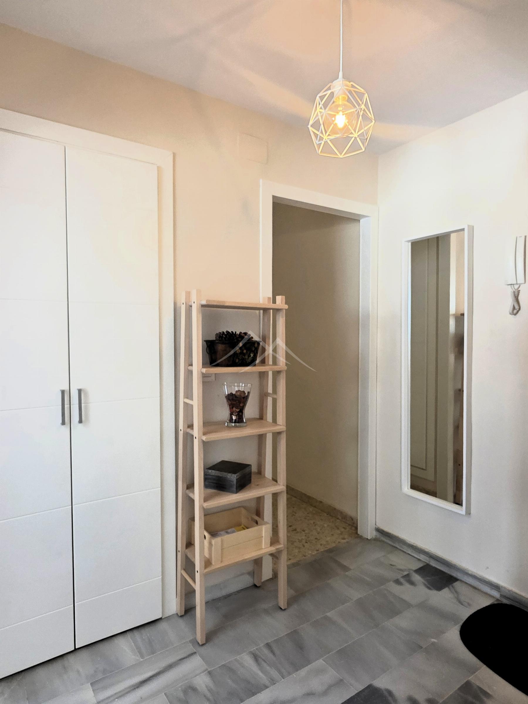 For sale of flat in El Puerto de Santa María