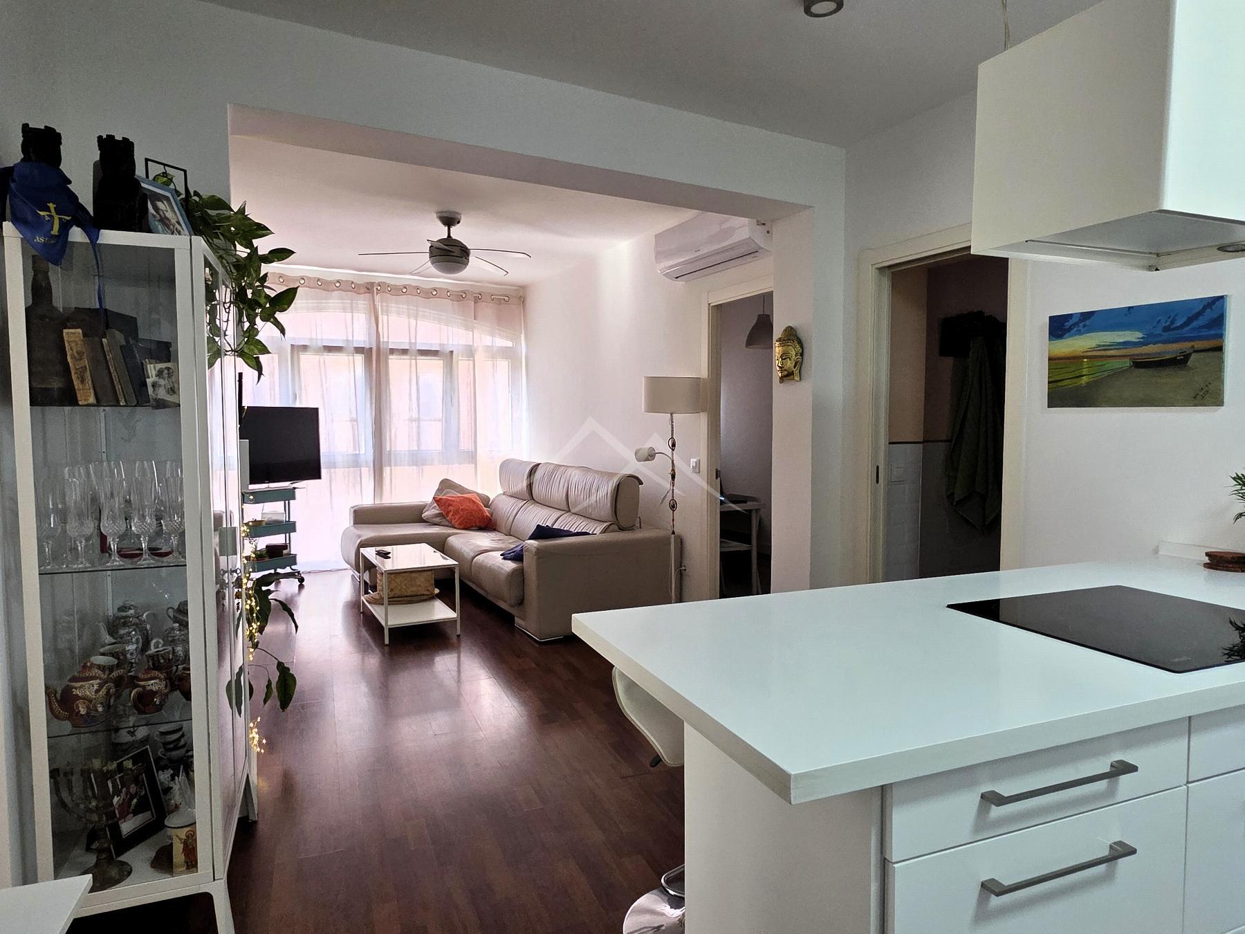 For sale of flat in Cádiz