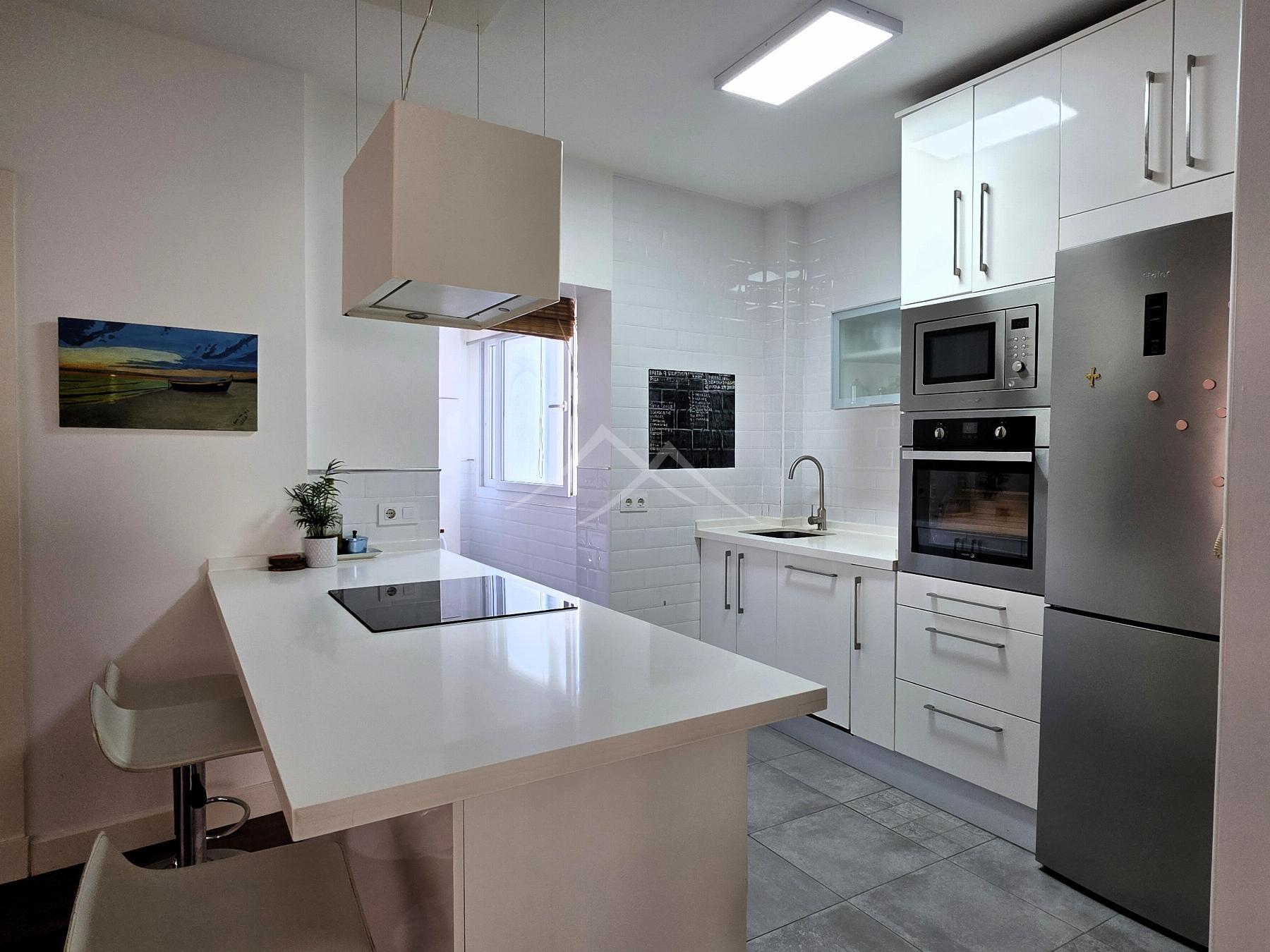 For sale of flat in Cádiz