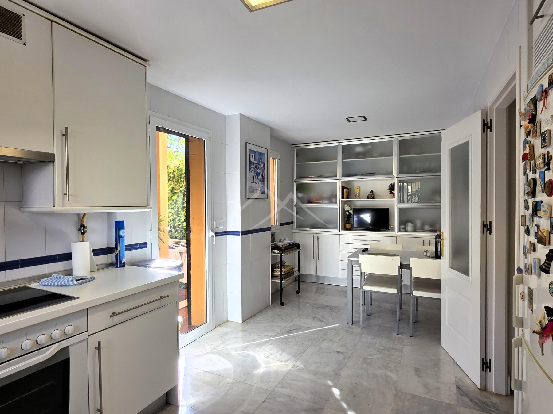For sale of chalet in El Puerto de Santa María