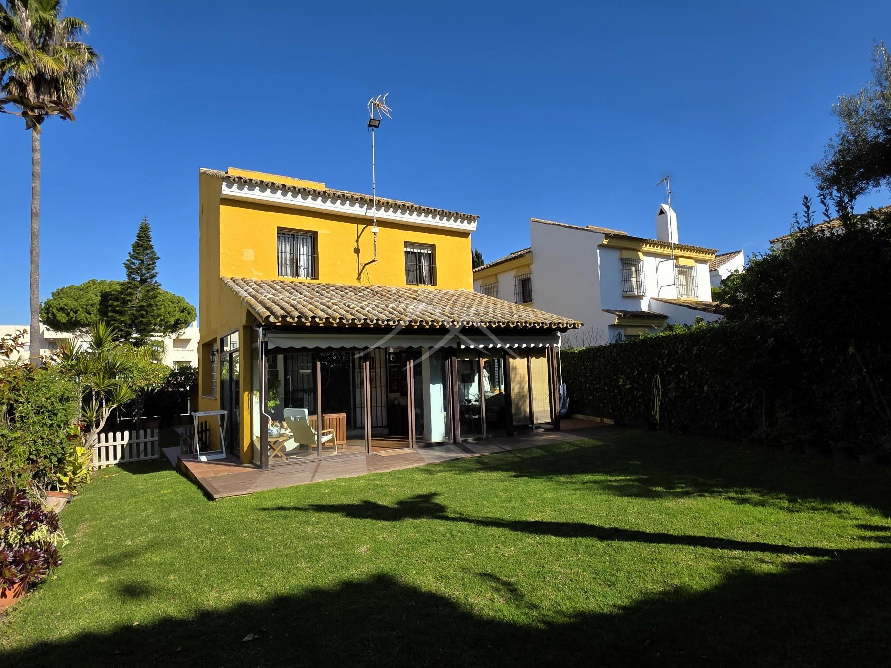 For sale of chalet in El Puerto de Santa María