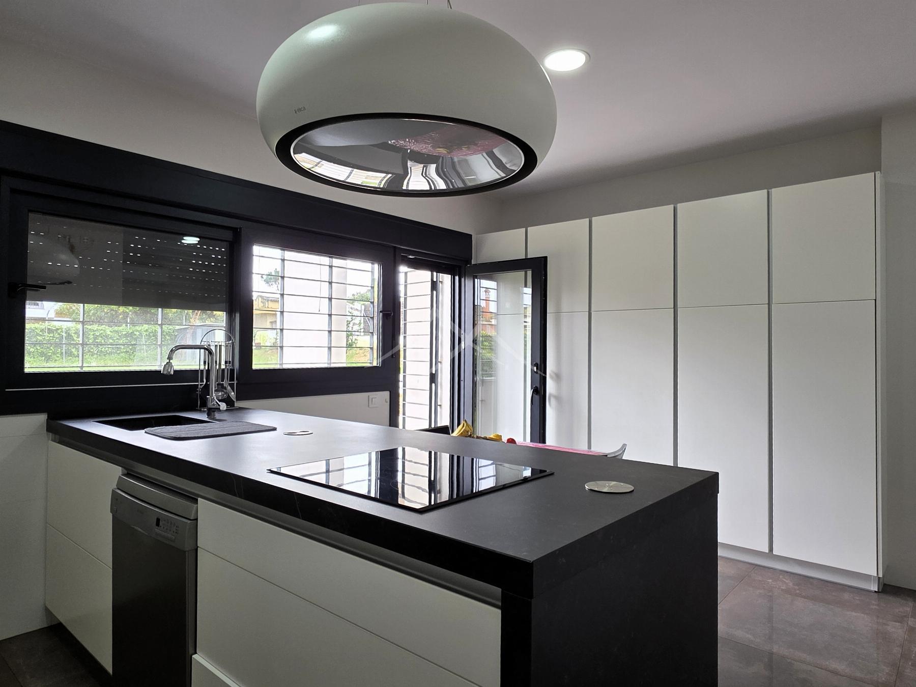 For sale of chalet in El Puerto de Santa María