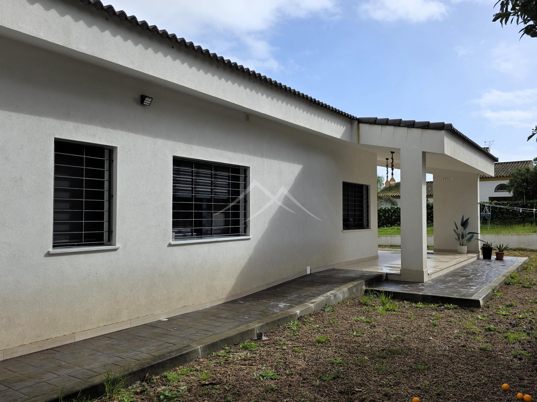 For sale of chalet in El Puerto de Santa María