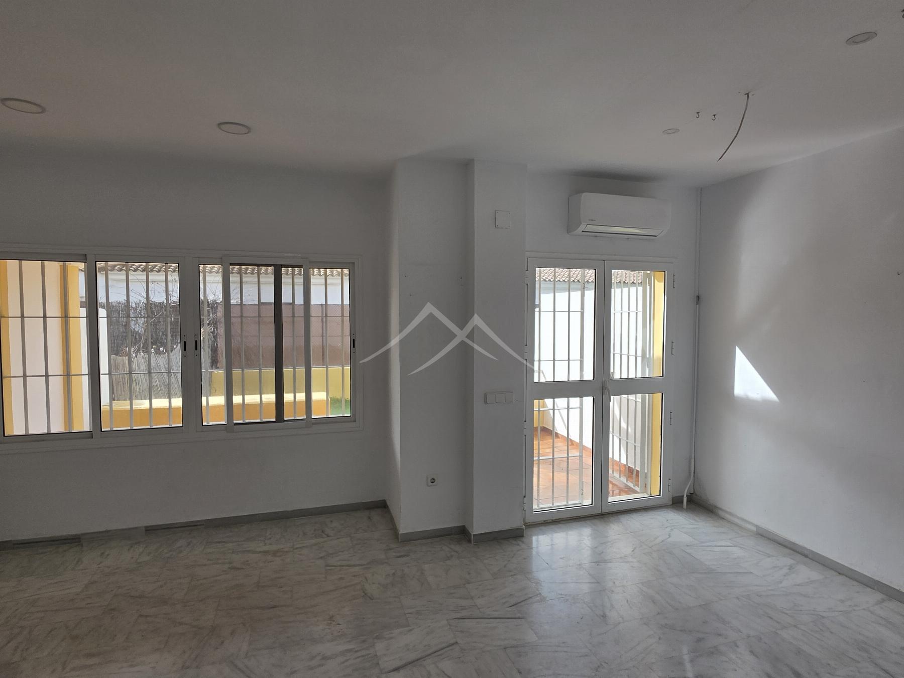 For sale of chalet in El Puerto de Santa María