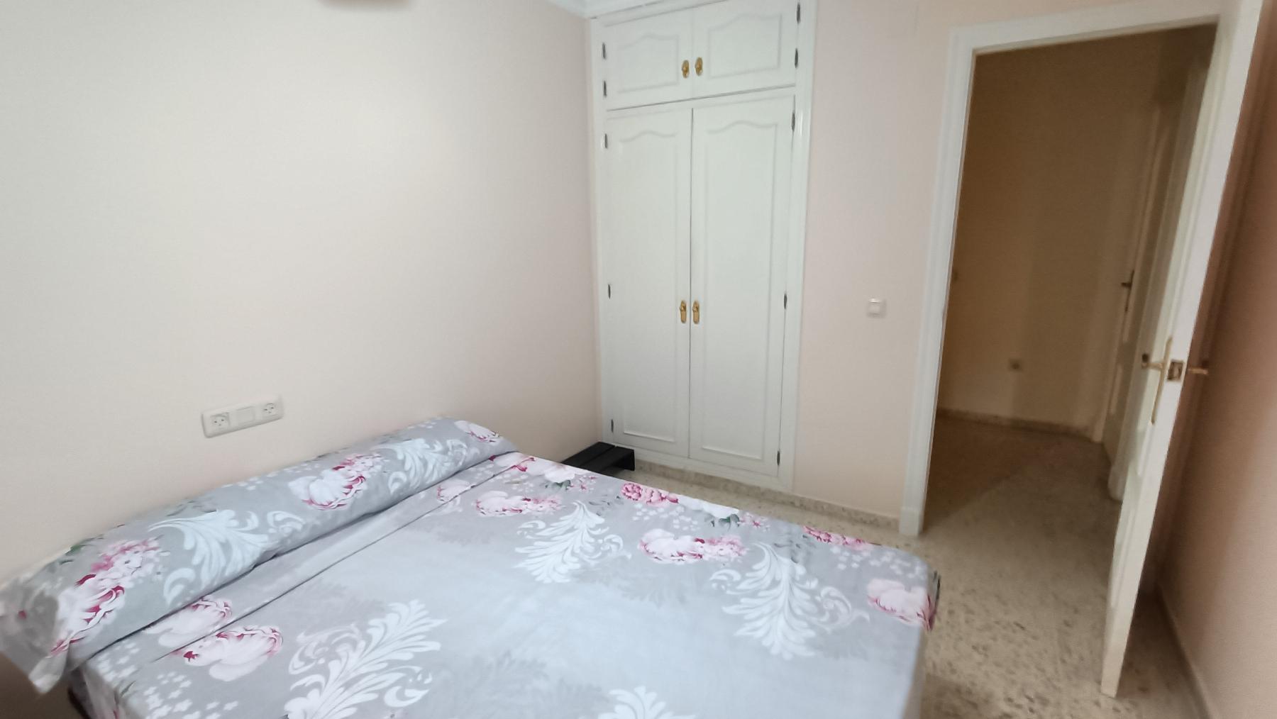 For sale of flat in San Fernando