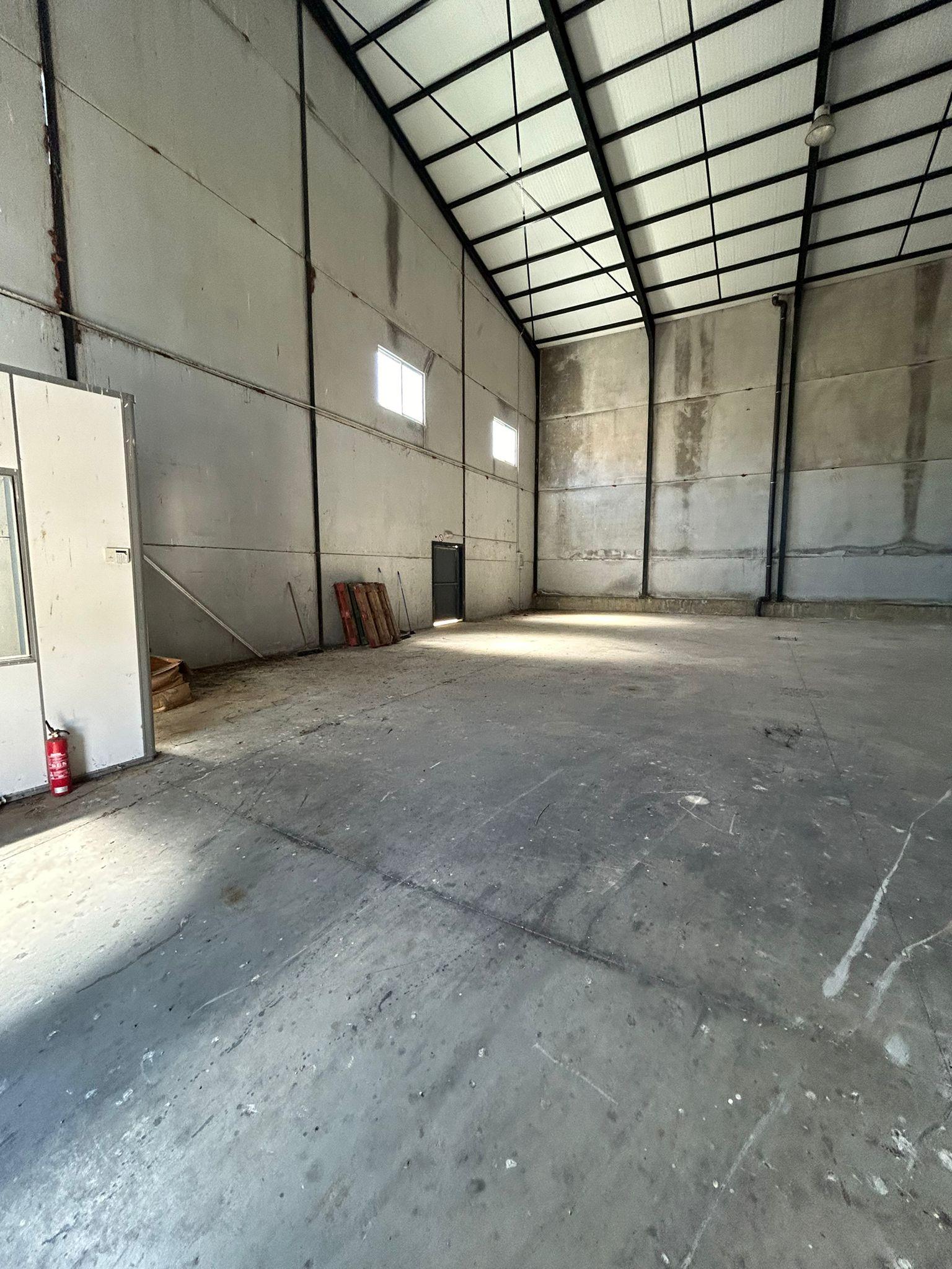 For sale of industrial plant/warehouse in Alcalá de los Gazules
