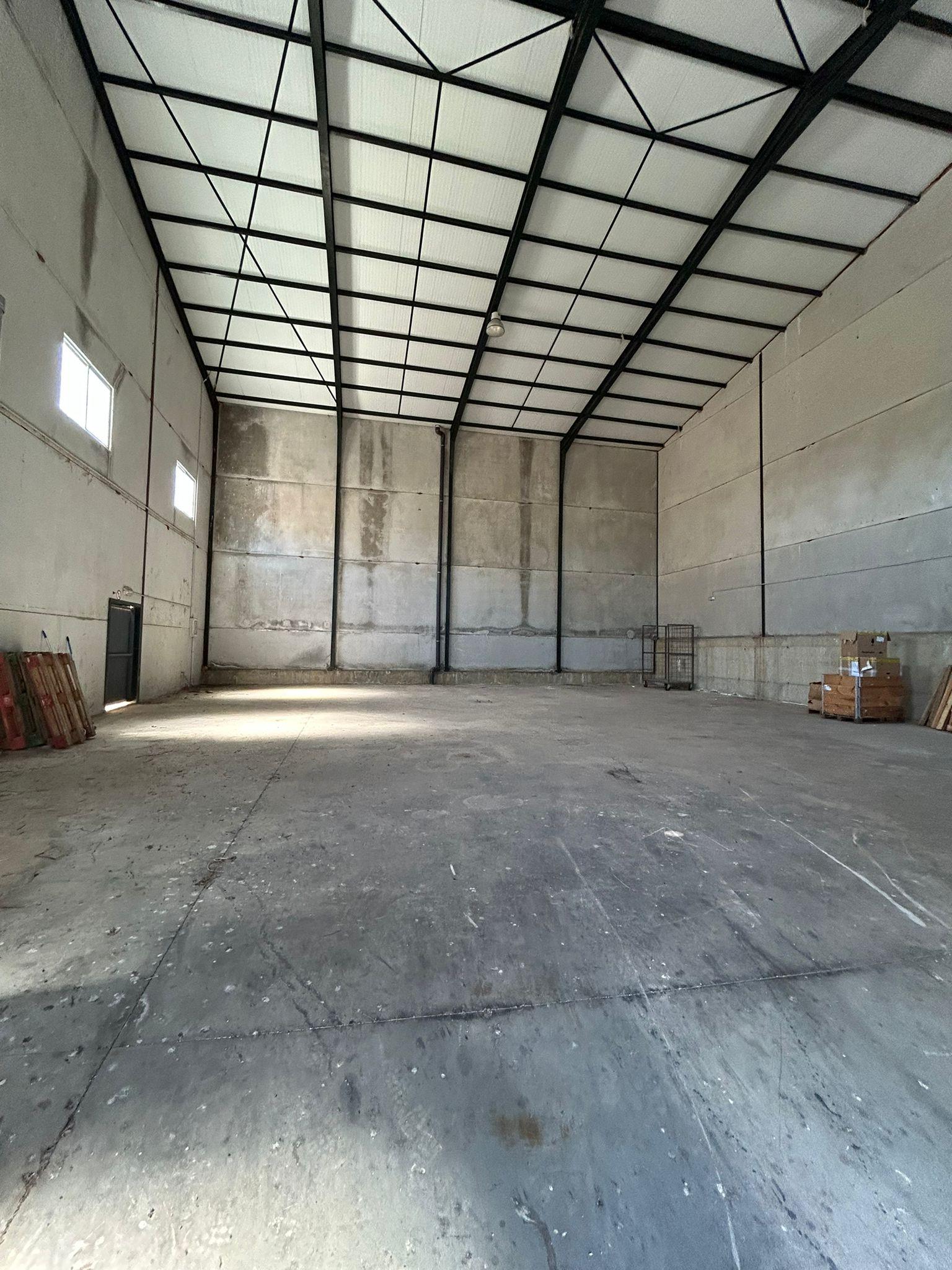 For sale of industrial plant/warehouse in Alcalá de los Gazules
