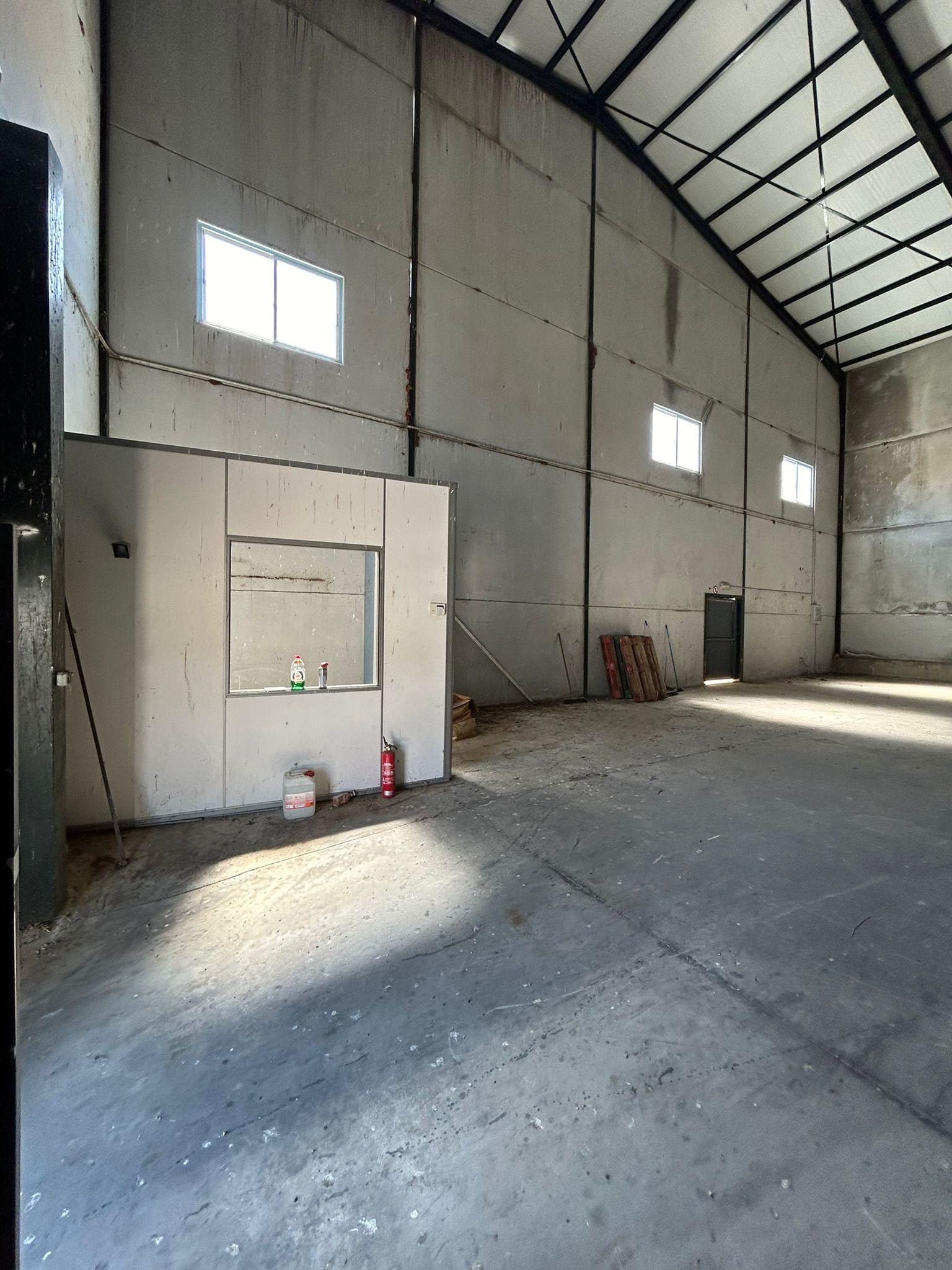 For sale of industrial plant/warehouse in Alcalá de los Gazules