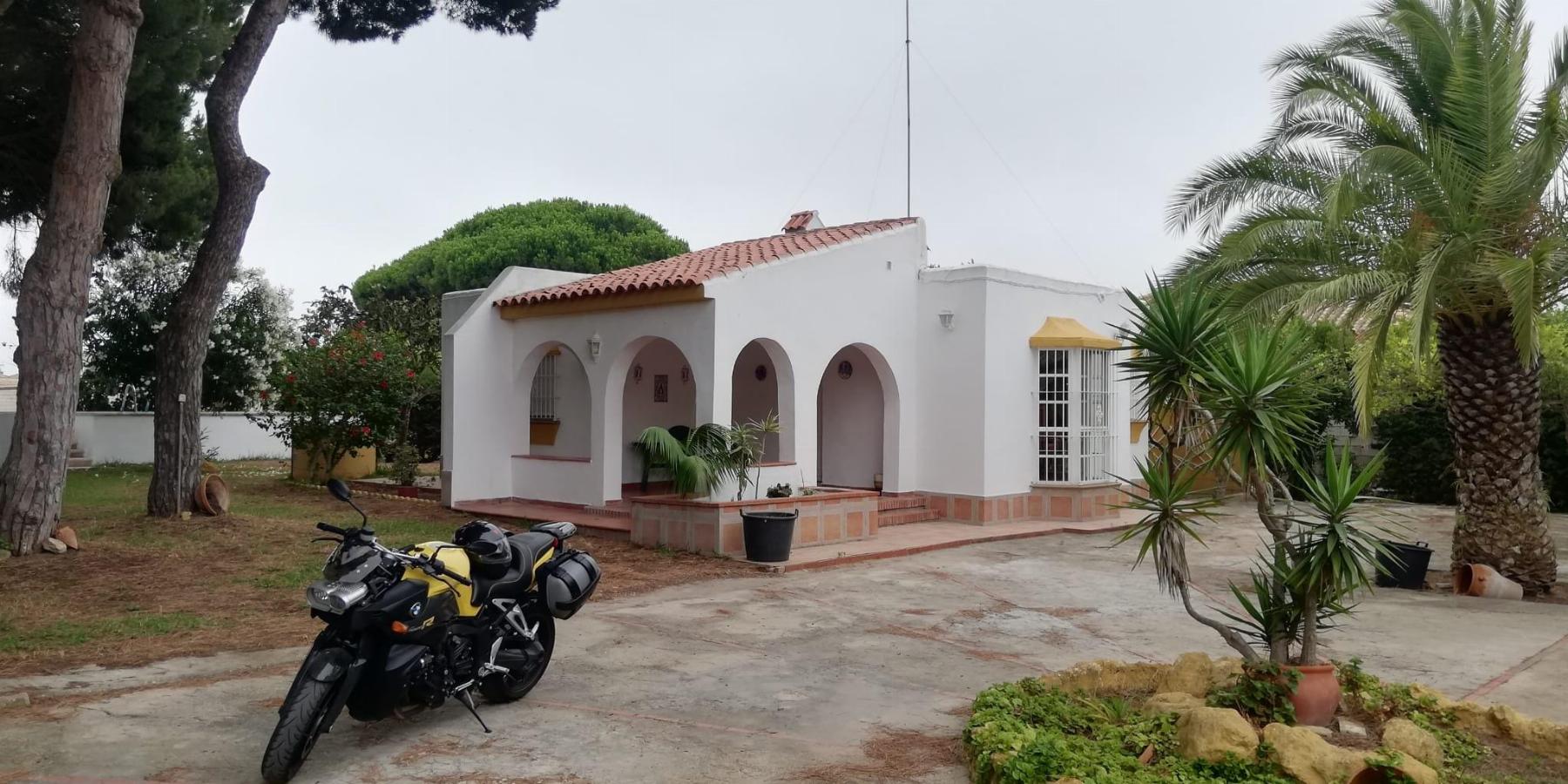 For sale of chalet in Chiclana de la Frontera