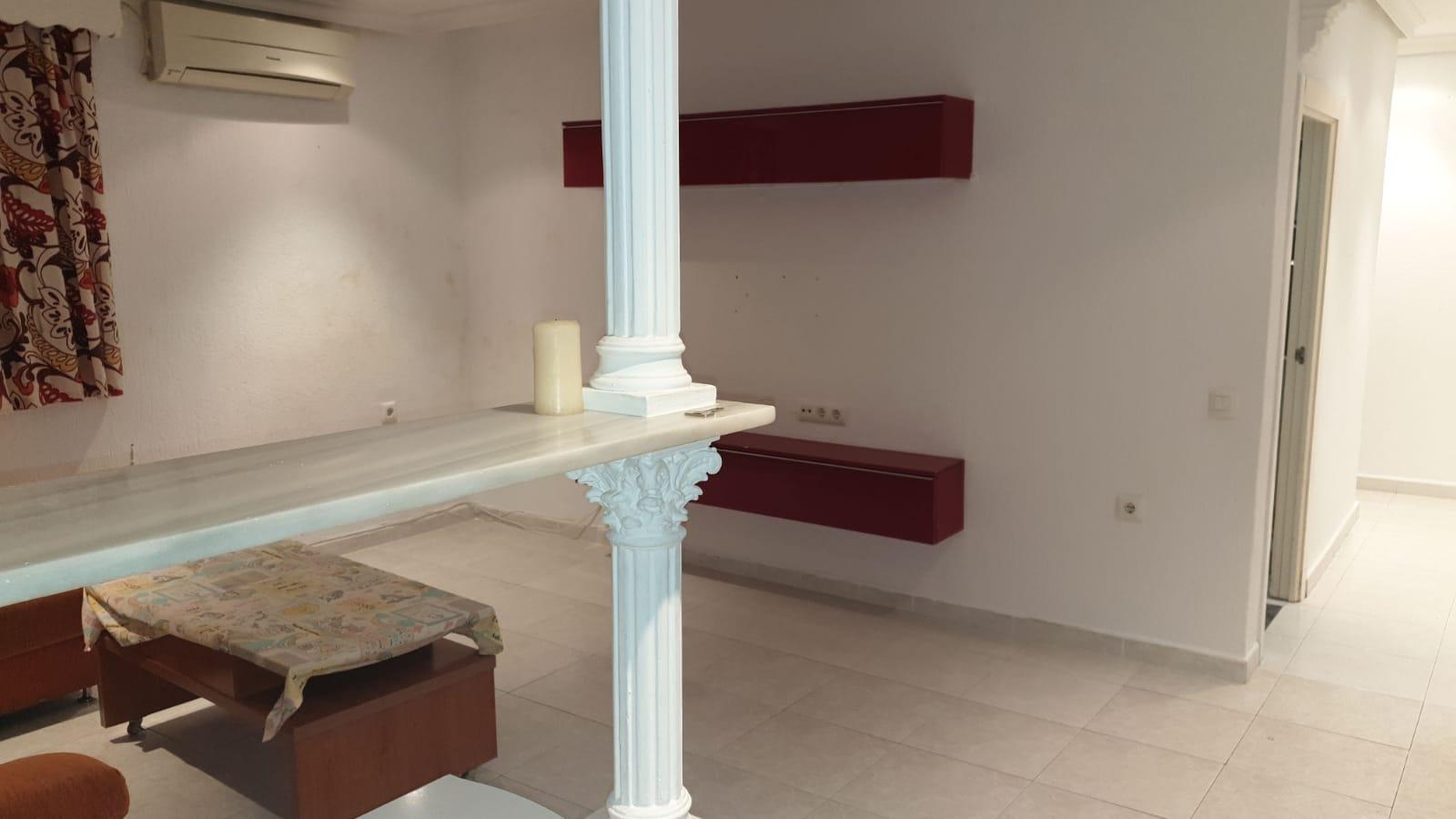 For sale of flat in San Fernando
