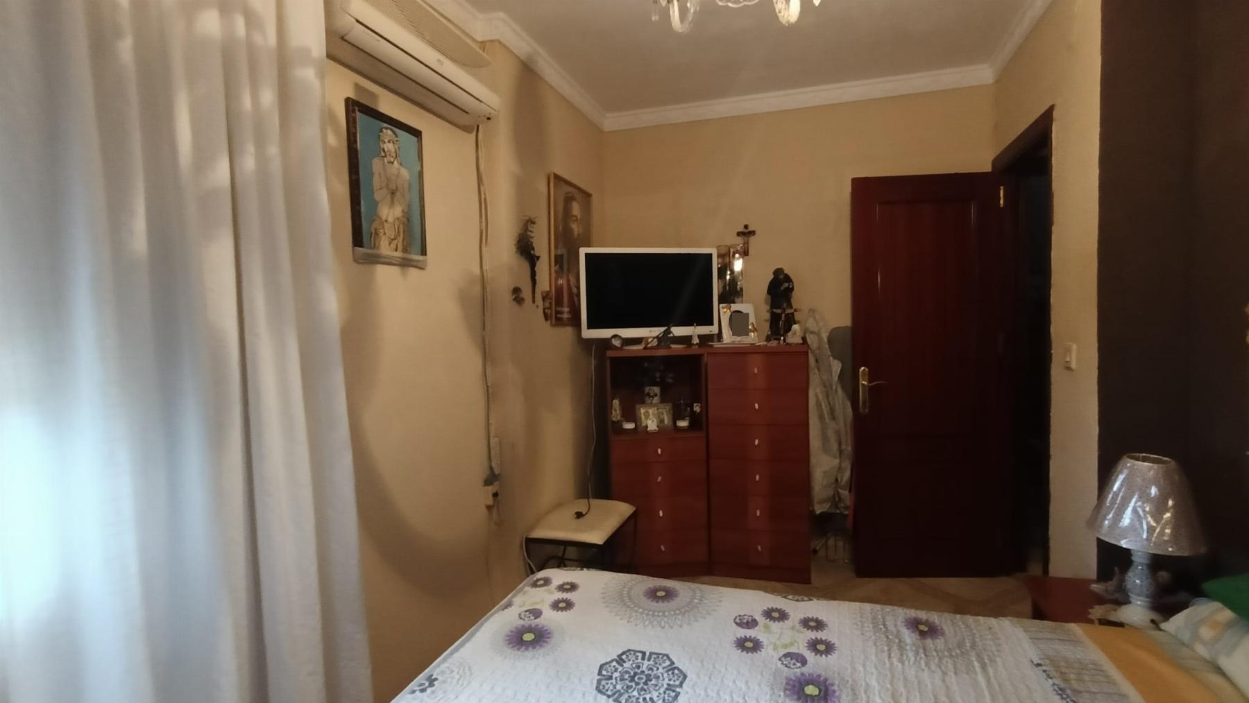 For sale of flat in San Fernando