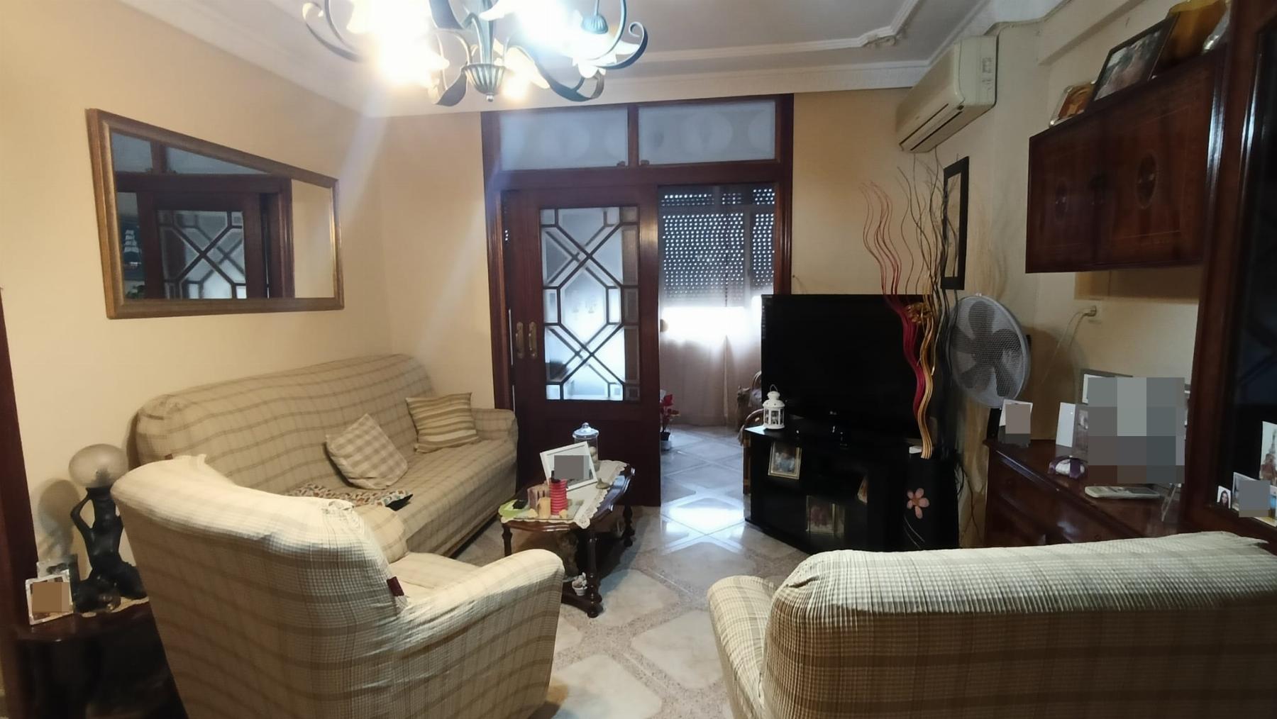For sale of flat in San Fernando