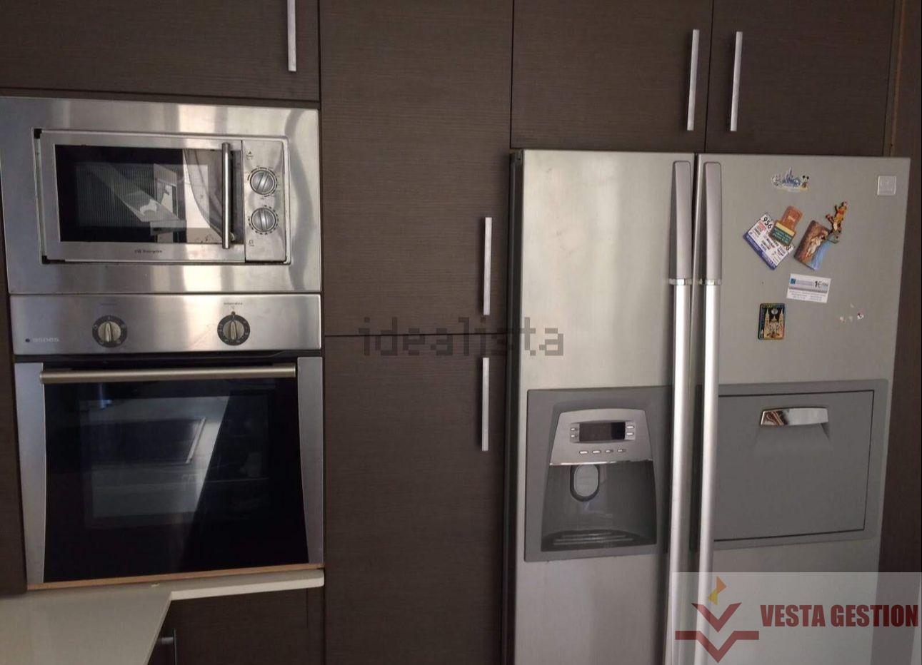 For sale of house in San Fernando