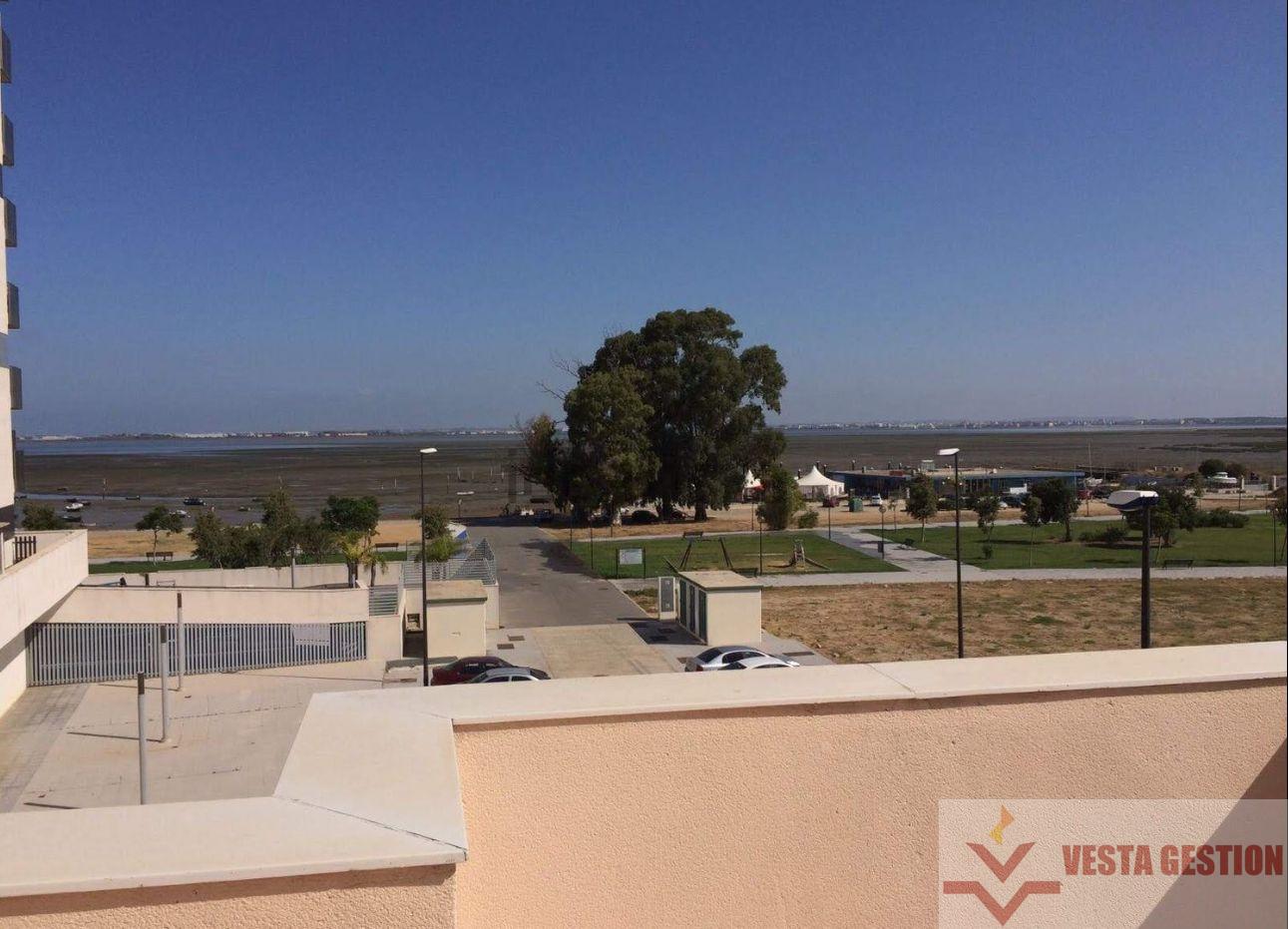 For sale of house in San Fernando