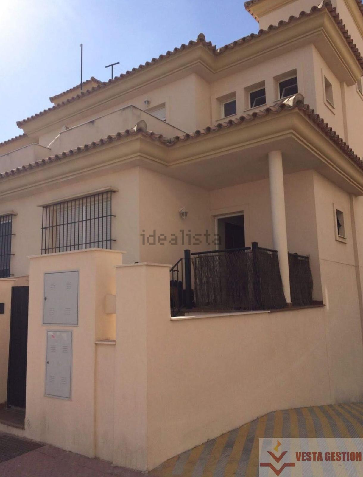 For sale of house in San Fernando