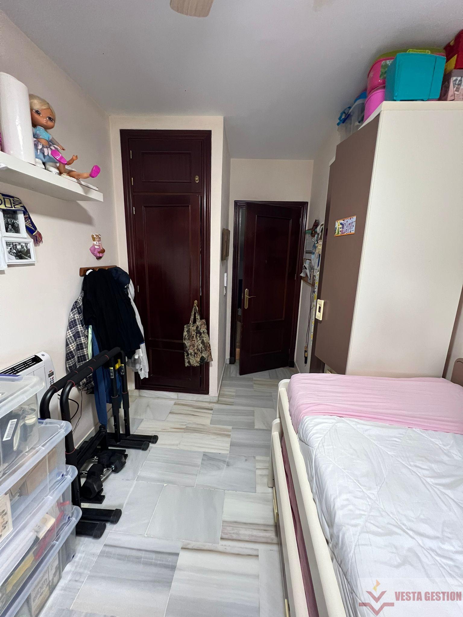 For sale of house in San Fernando