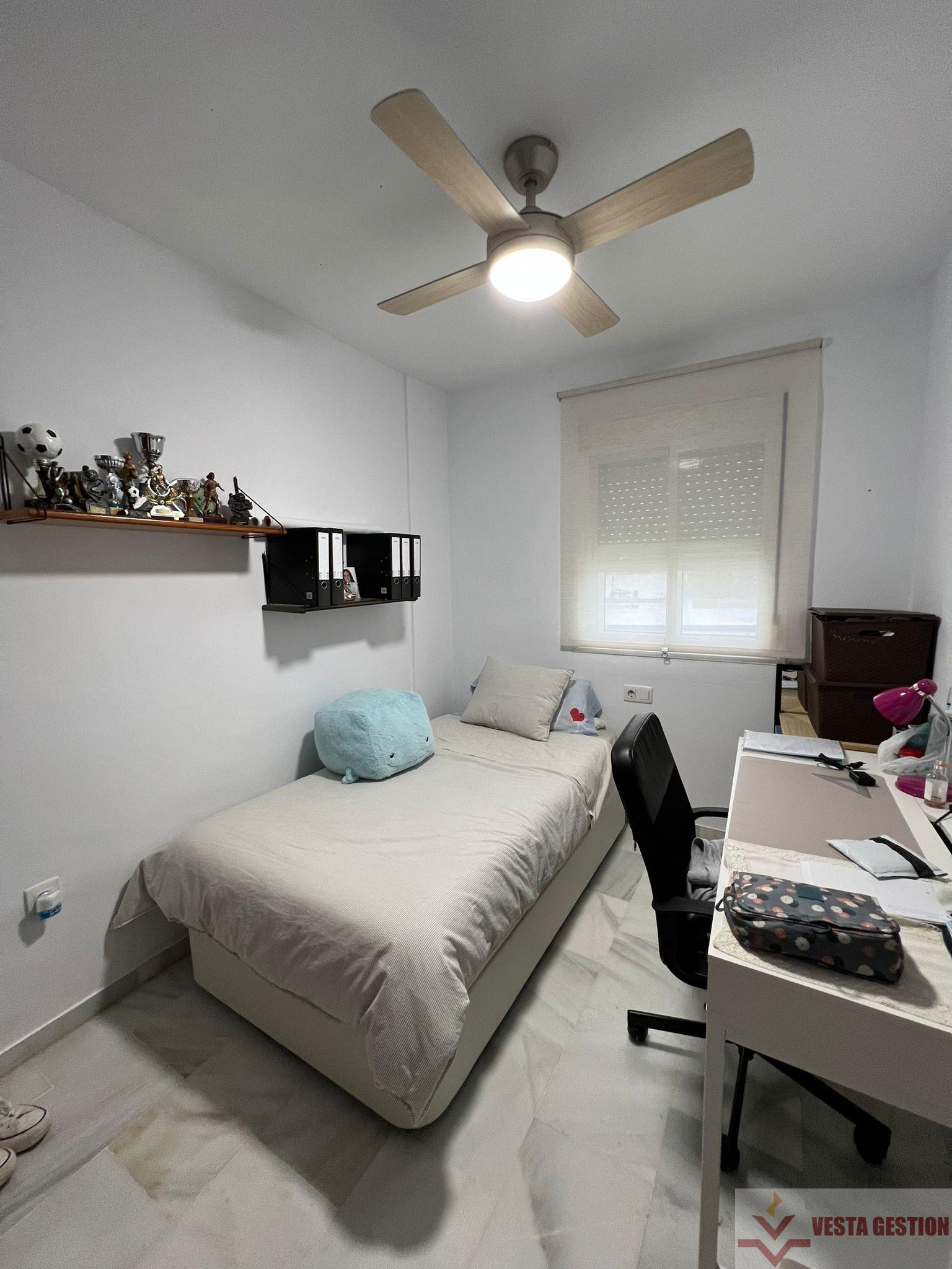For sale of house in San Fernando