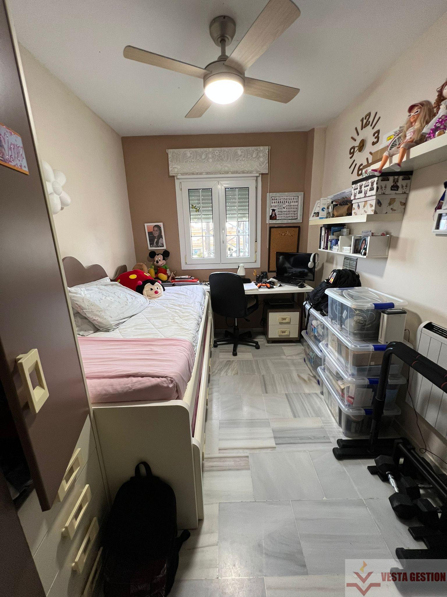 For sale of house in San Fernando