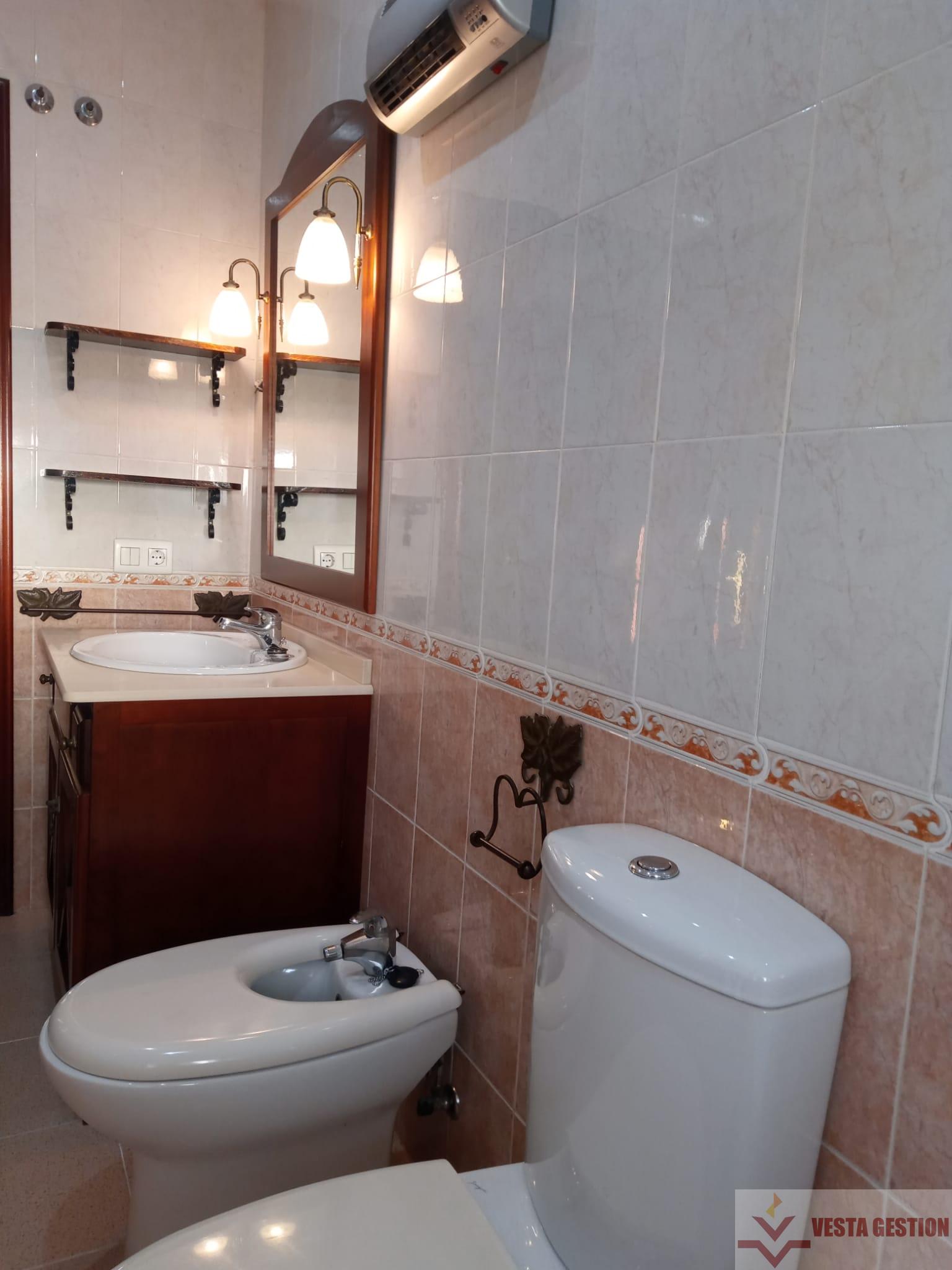For sale of house in San Fernando