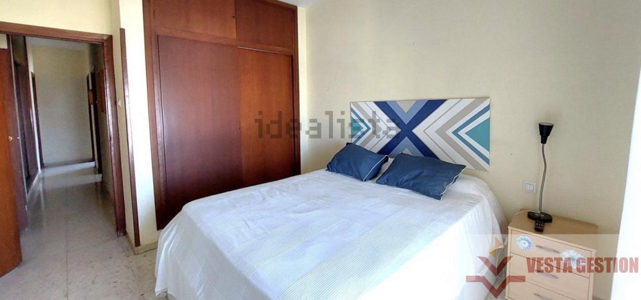 For sale of flat in Cádiz