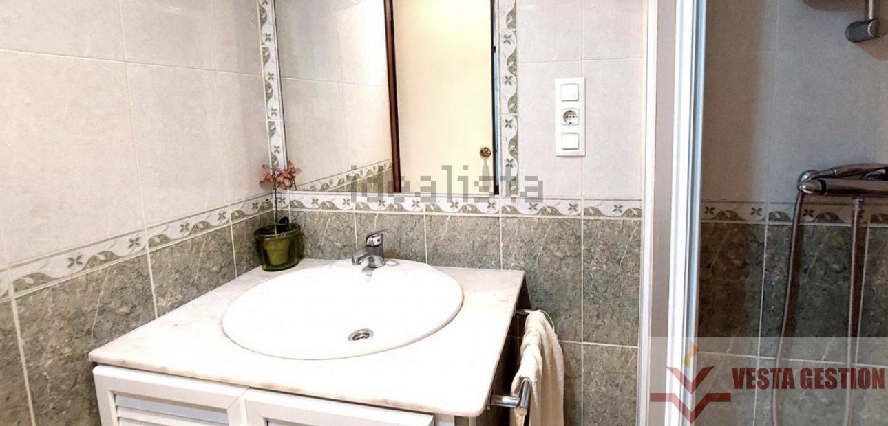 For sale of flat in Cádiz