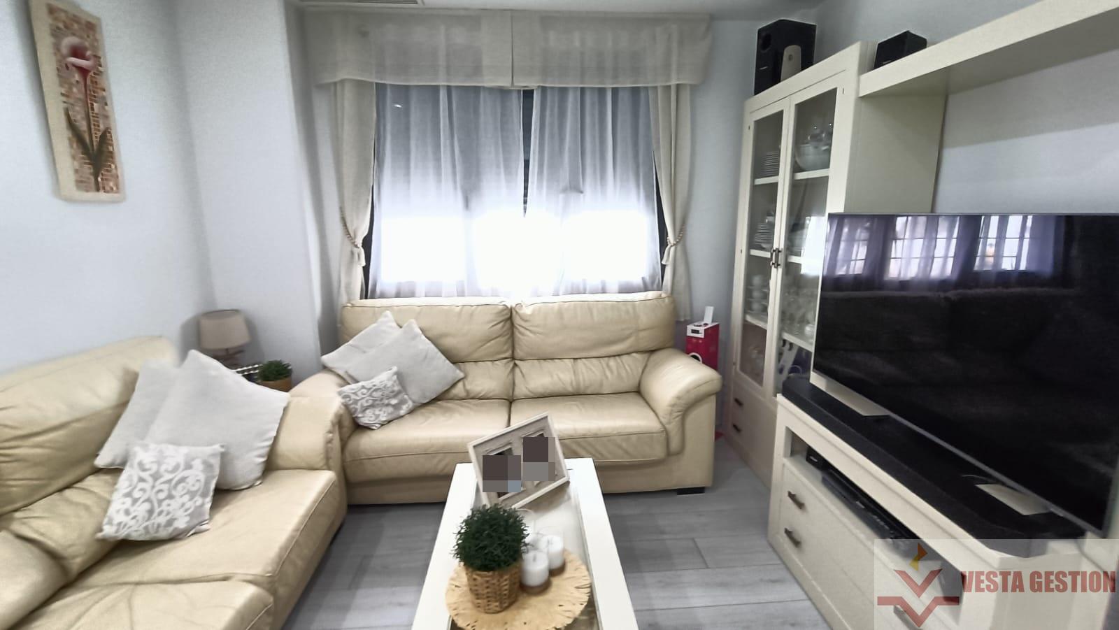 For sale of flat in San Fernando