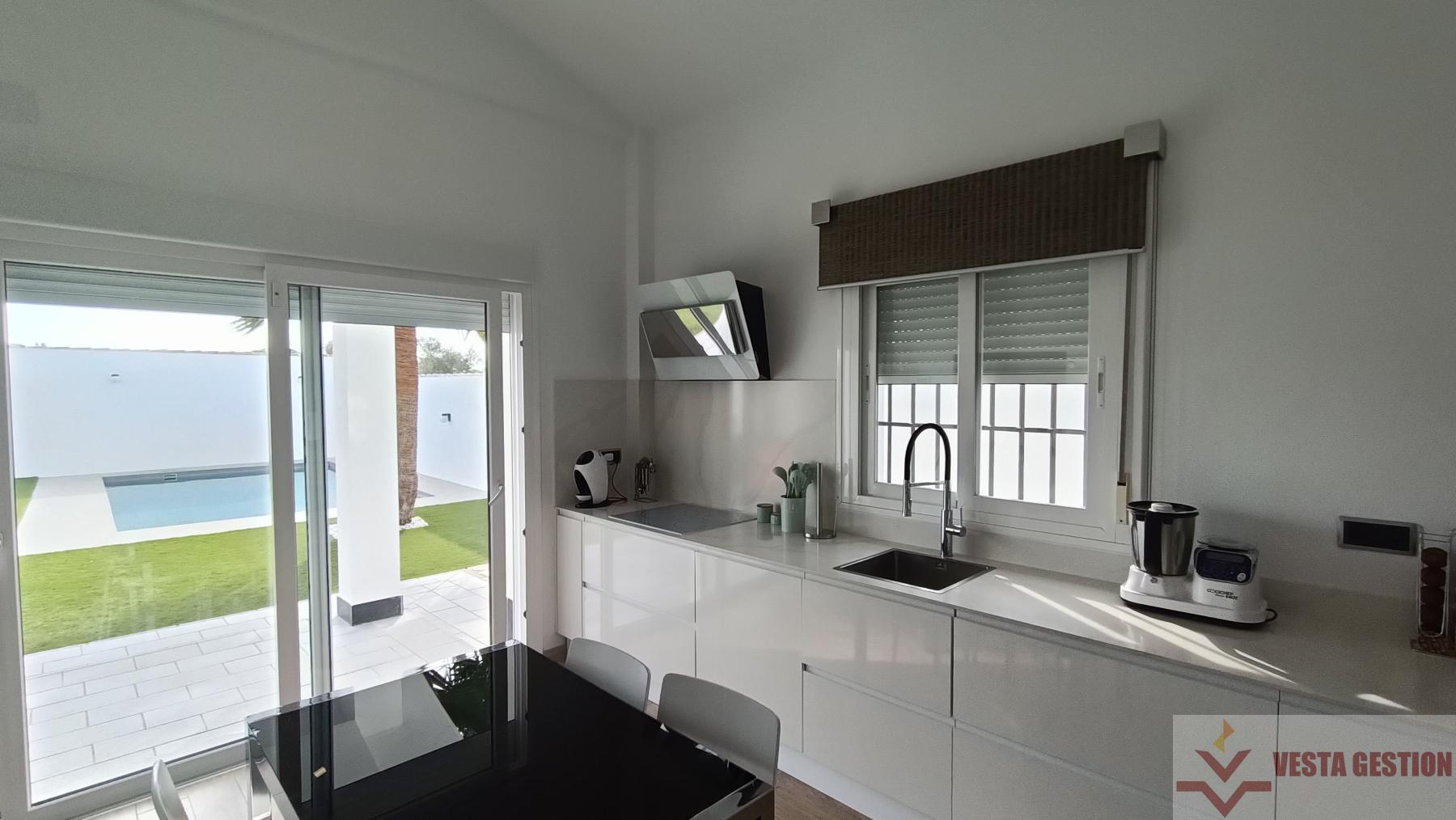 For sale of chalet in Chiclana de la Frontera