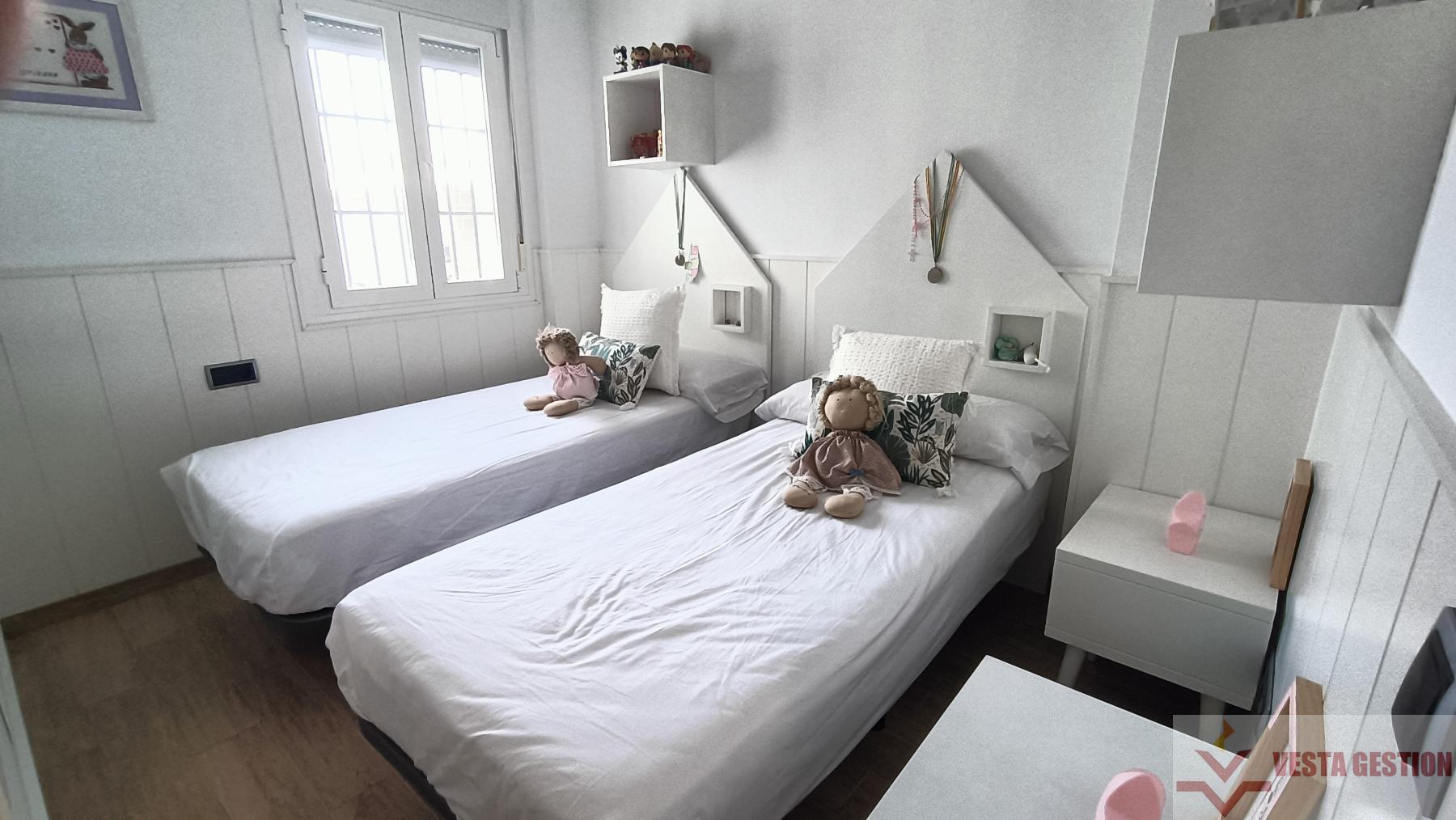 For sale of chalet in Chiclana de la Frontera