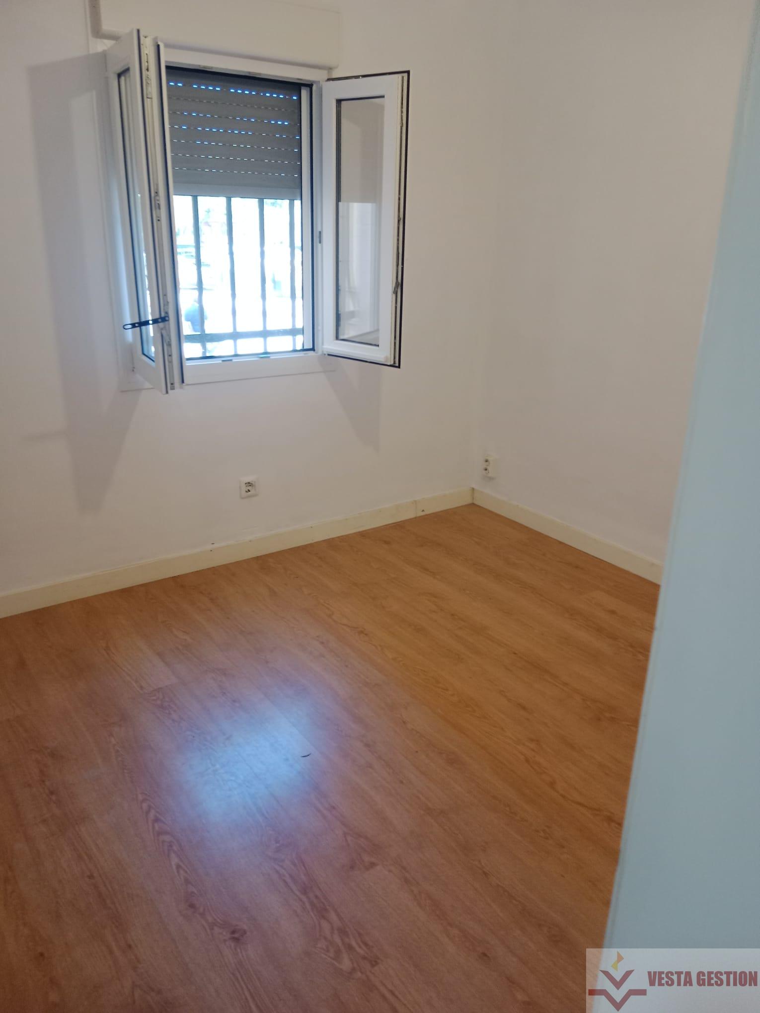 For sale of flat in San Fernando