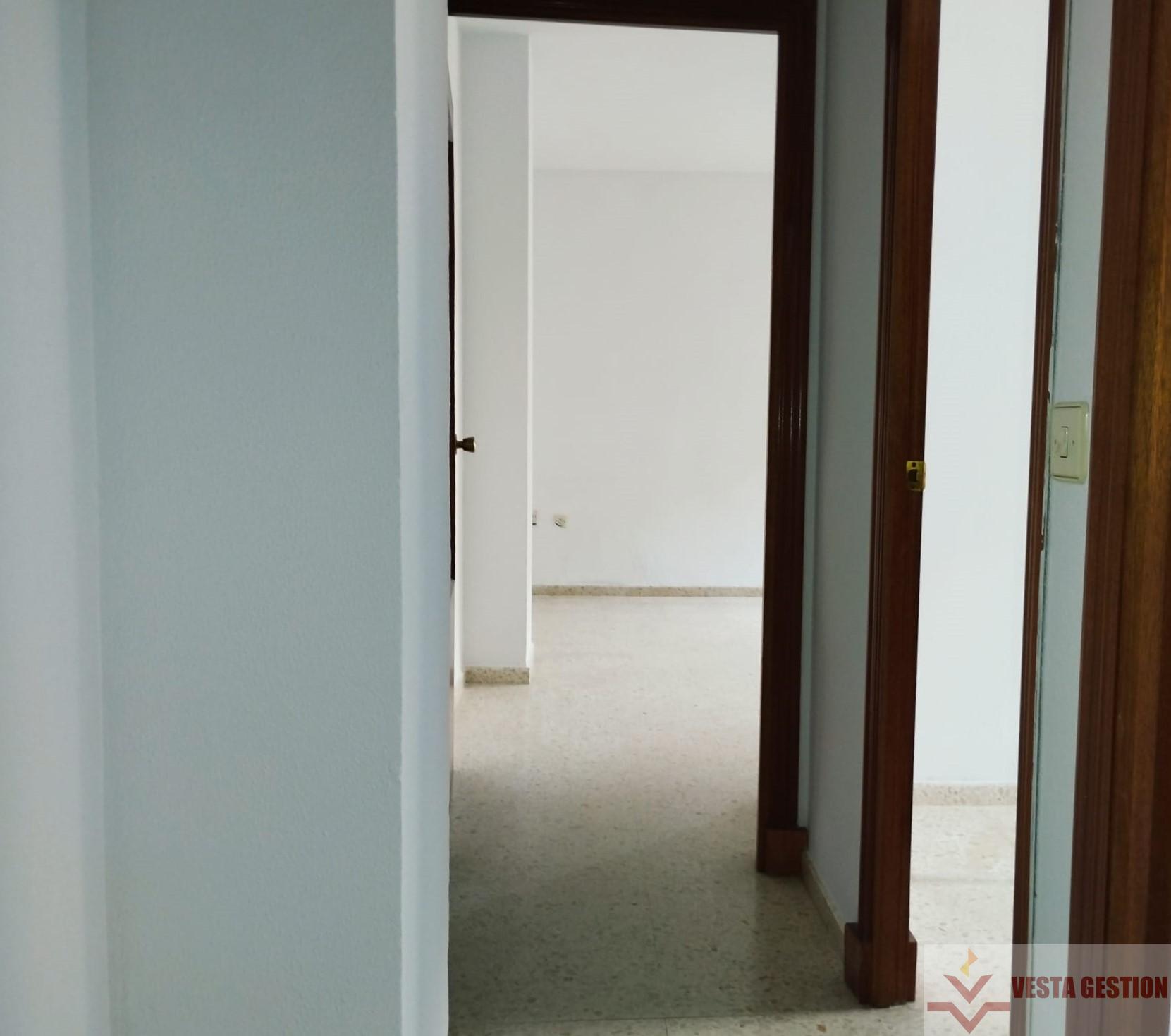 For sale of flat in San Fernando