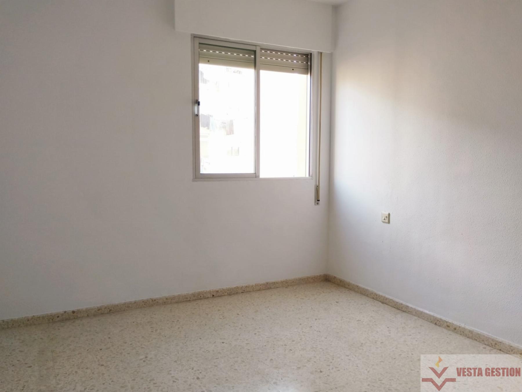 For sale of flat in San Fernando