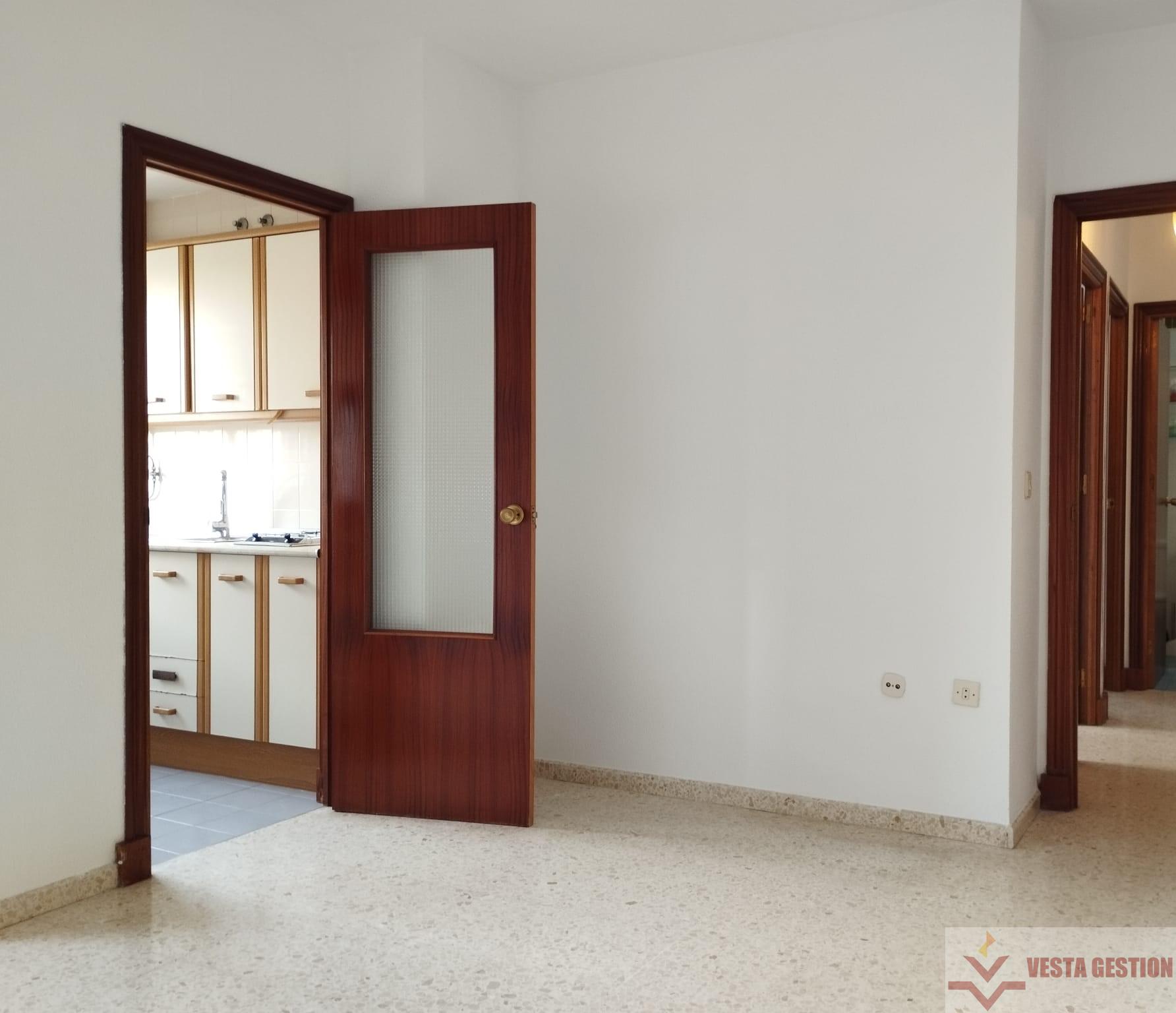 For sale of flat in San Fernando