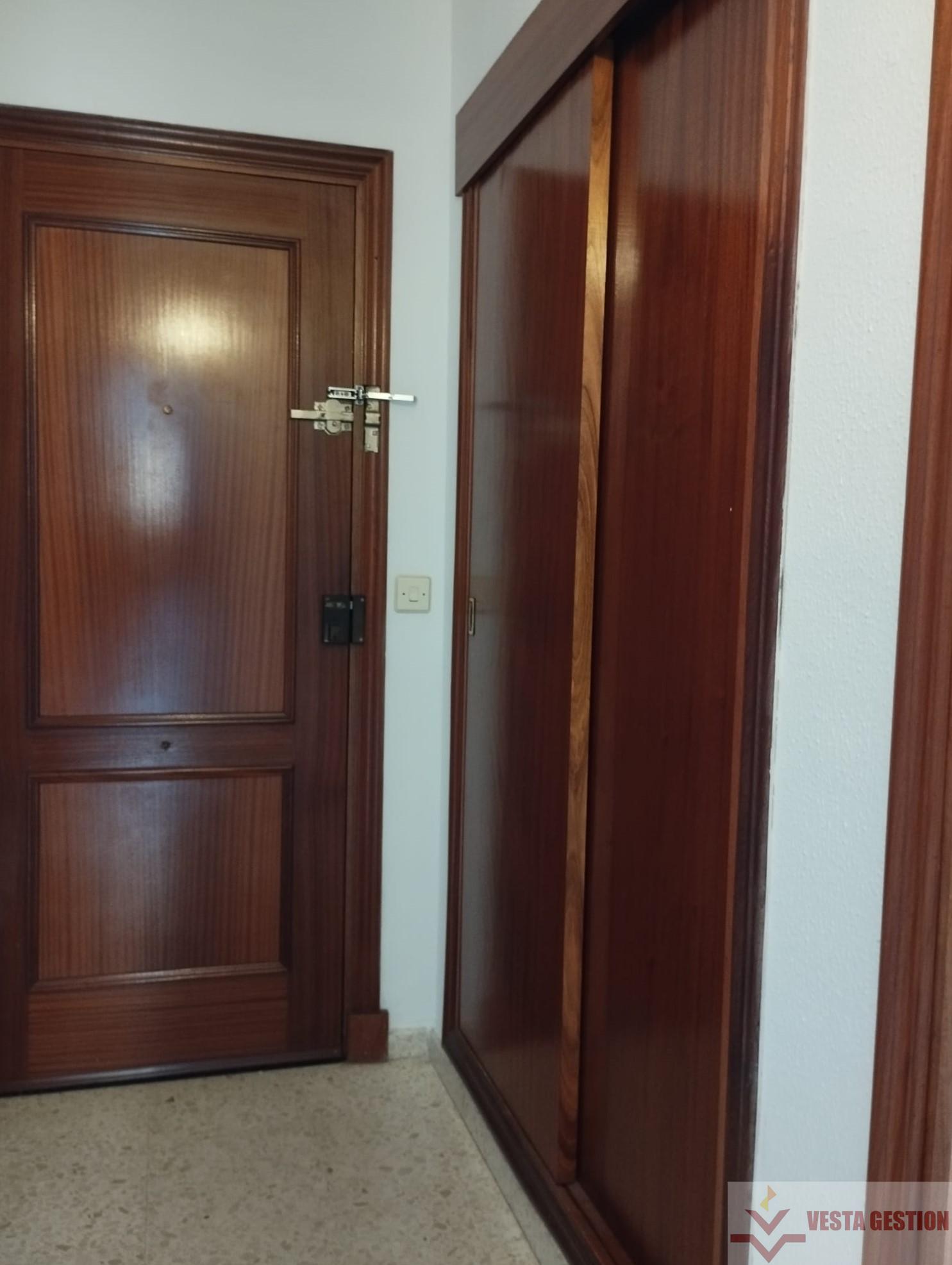 For sale of flat in San Fernando