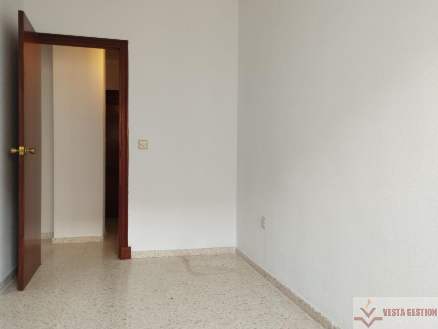 For sale of flat in San Fernando