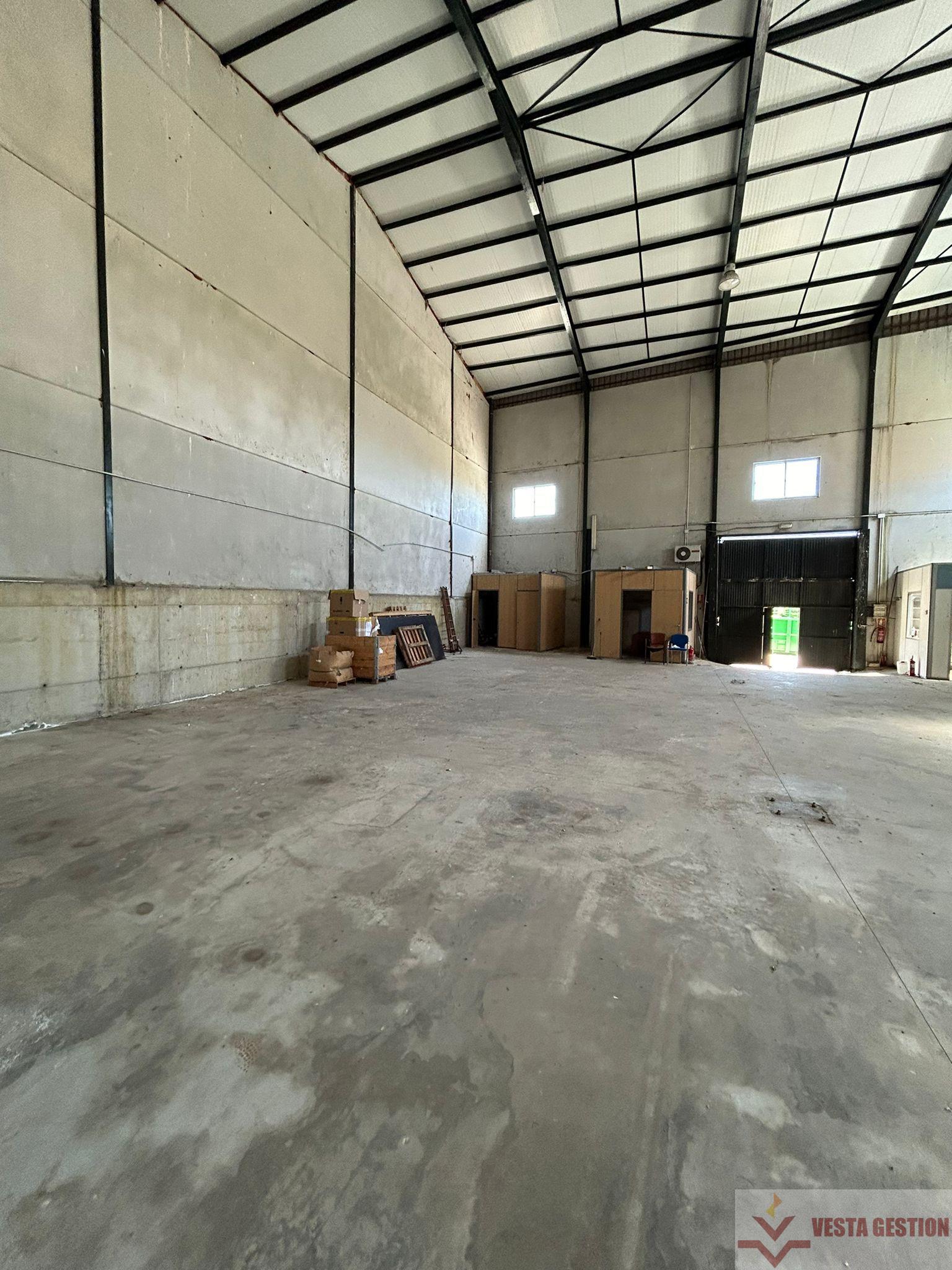 Venta de nave industrial en Alcalá de los Gazules