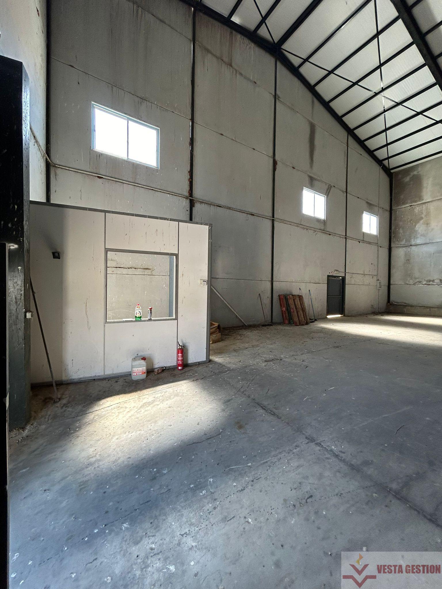 Venta de nave industrial en Alcalá de los Gazules