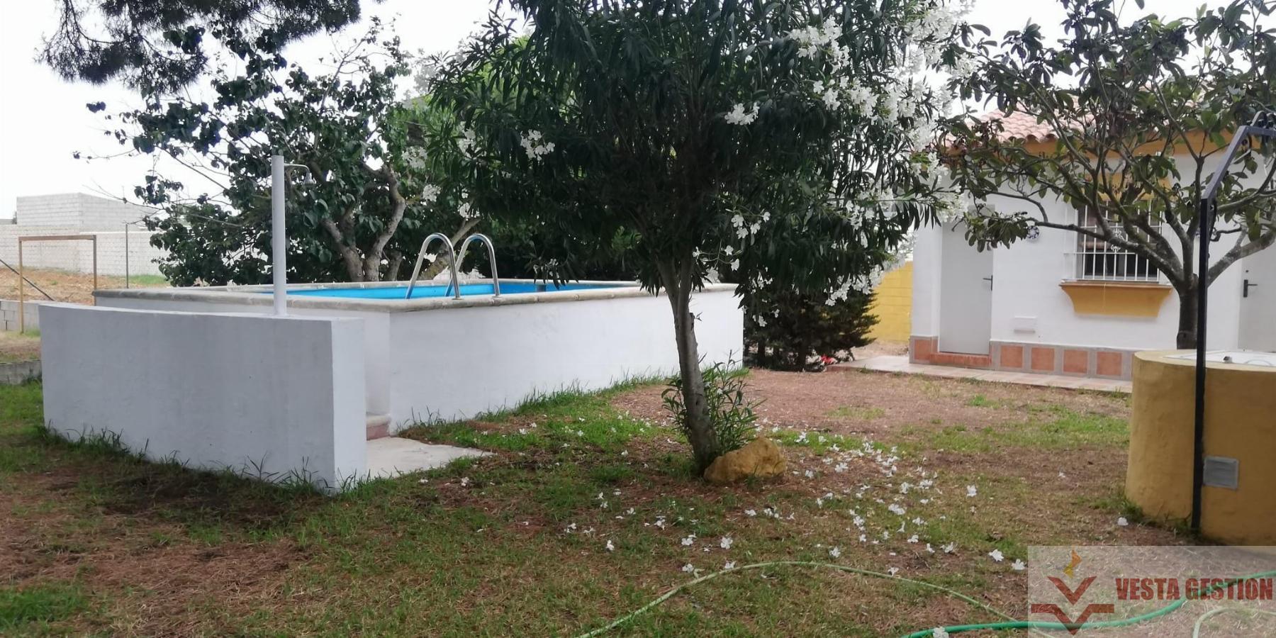 For sale of chalet in Chiclana de la Frontera
